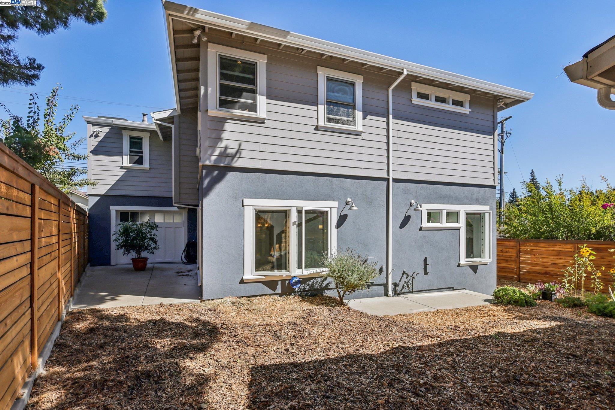 Detail Gallery Image 55 of 57 For 1333 Warren St, Martinez,  CA 94553 - 4 Beds | 3 Baths