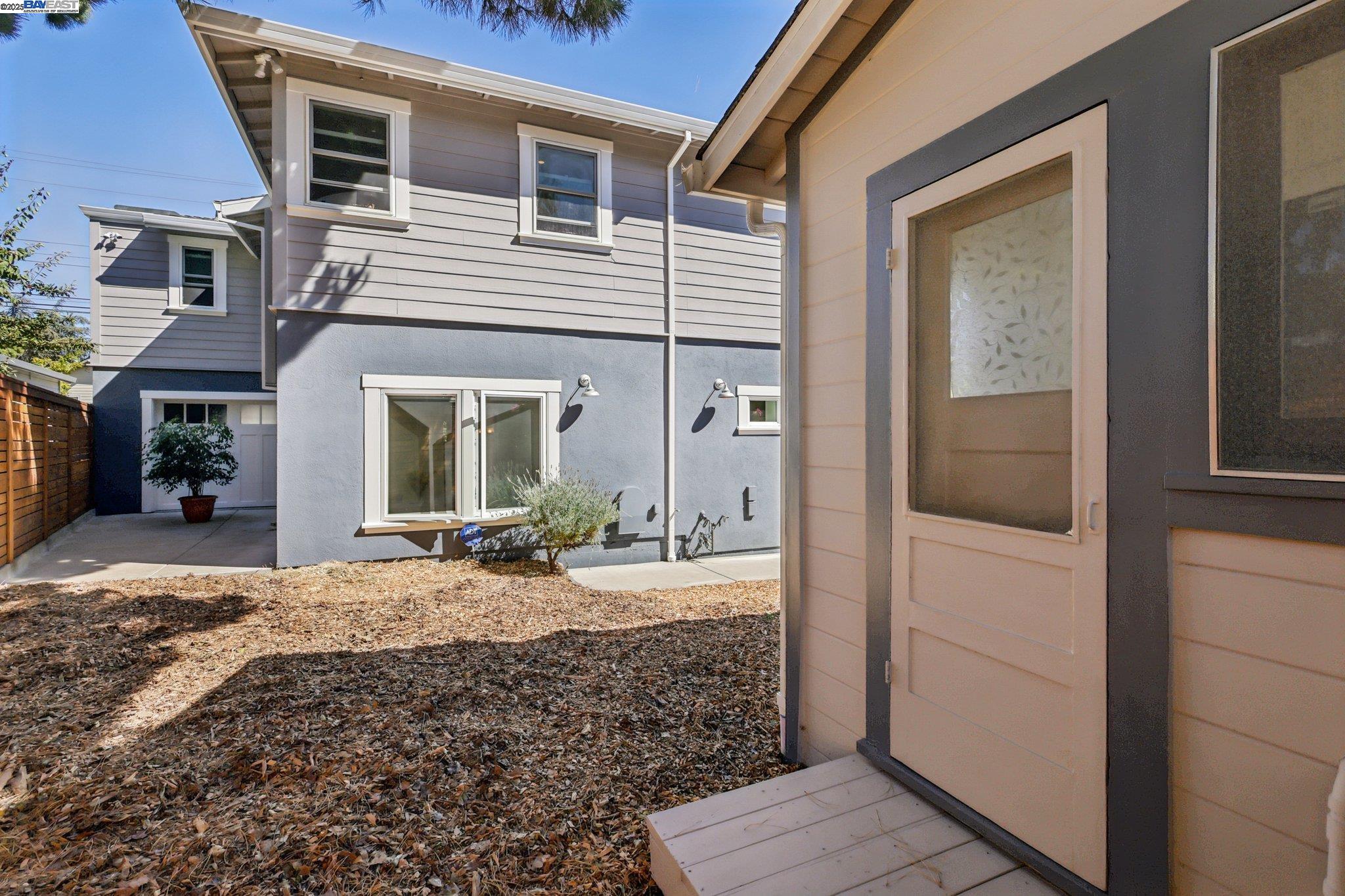 Detail Gallery Image 56 of 57 For 1333 Warren St, Martinez,  CA 94553 - 4 Beds | 3 Baths