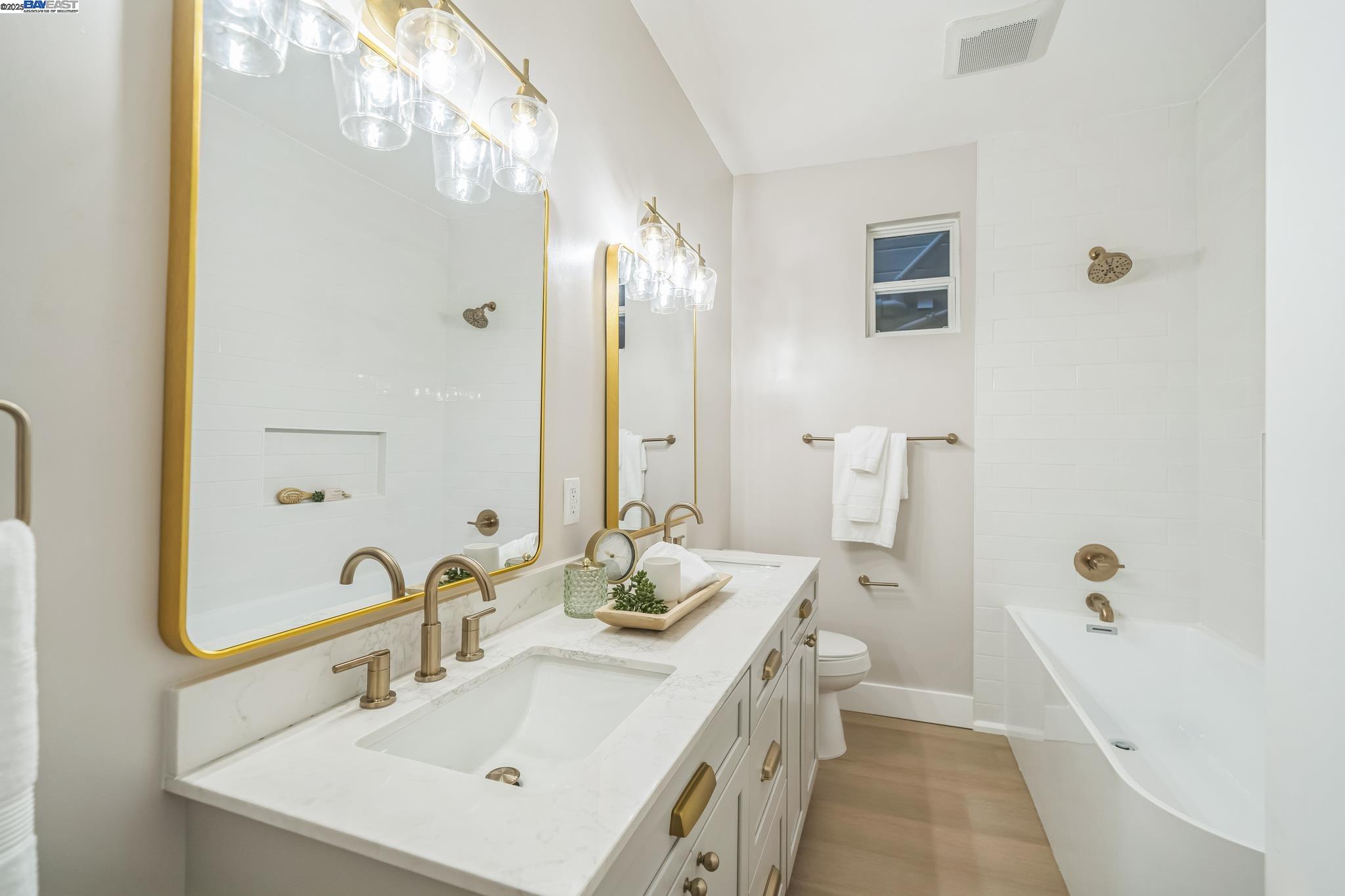 Detail Gallery Image 19 of 33 For 67 Walter St, San Francisco,  CA 94114 - 3 Beds | 1 Baths