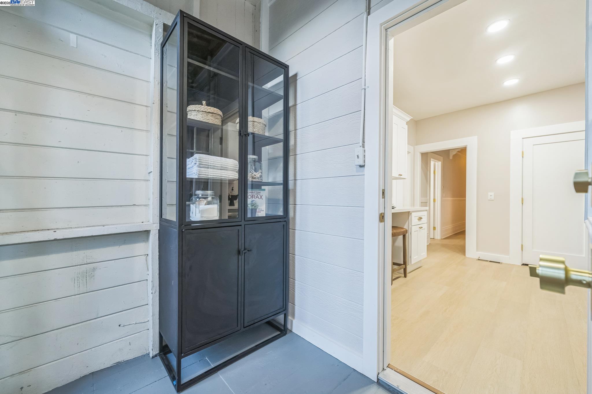 Detail Gallery Image 26 of 33 For 67 Walter St, San Francisco,  CA 94114 - 3 Beds | 1 Baths