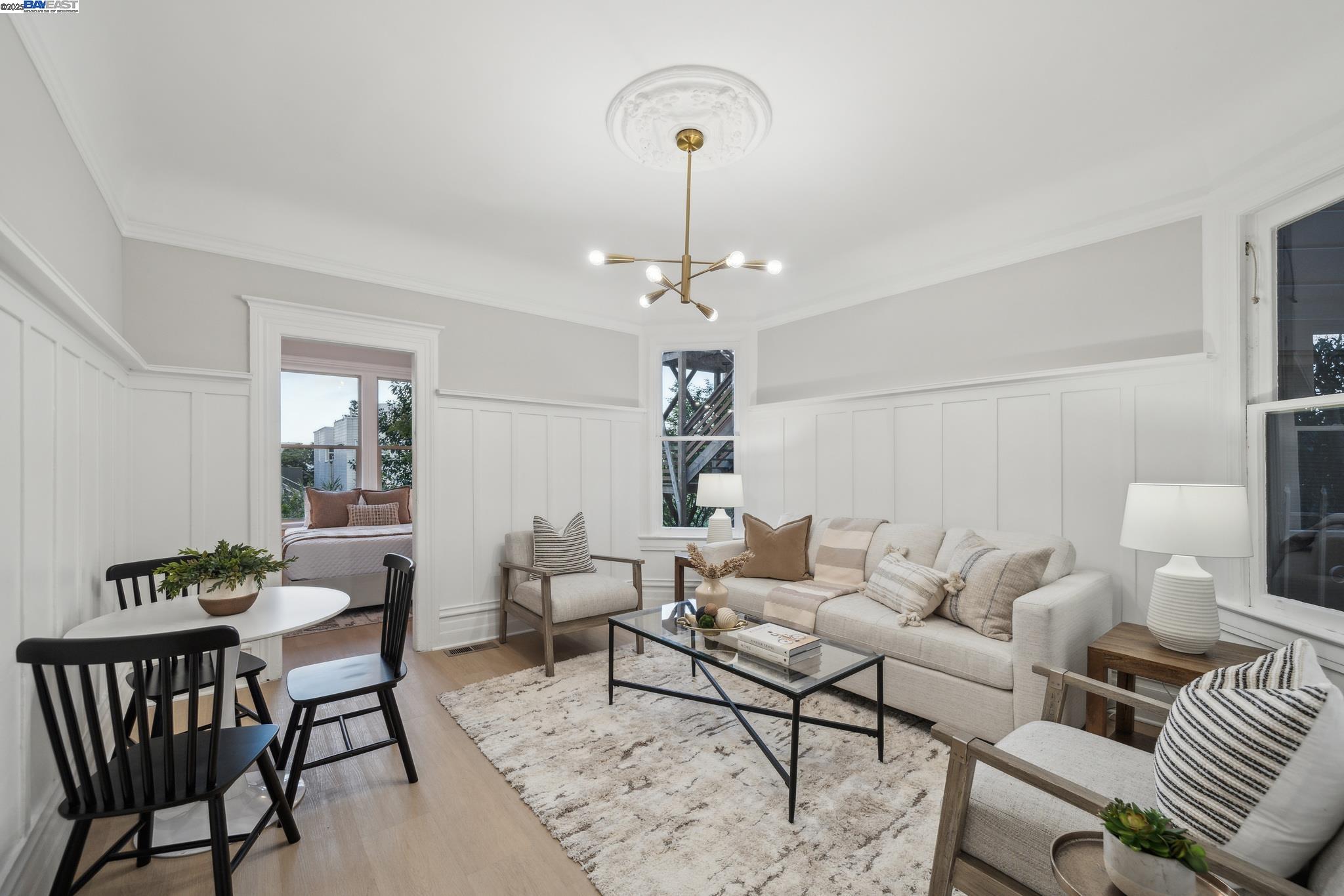 Detail Gallery Image 8 of 33 For 67 Walter St, San Francisco,  CA 94114 - 3 Beds | 1 Baths
