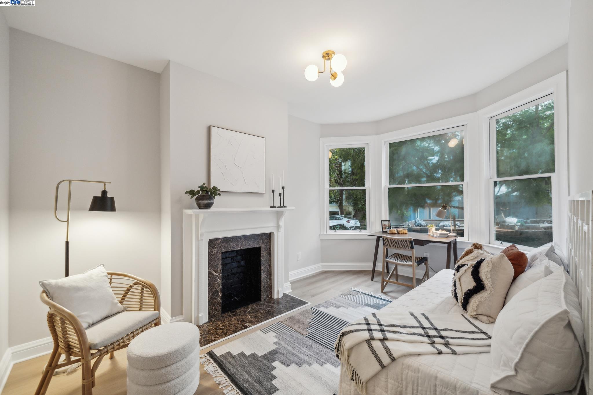 Detail Gallery Image 9 of 33 For 67 Walter St, San Francisco,  CA 94114 - 3 Beds | 1 Baths