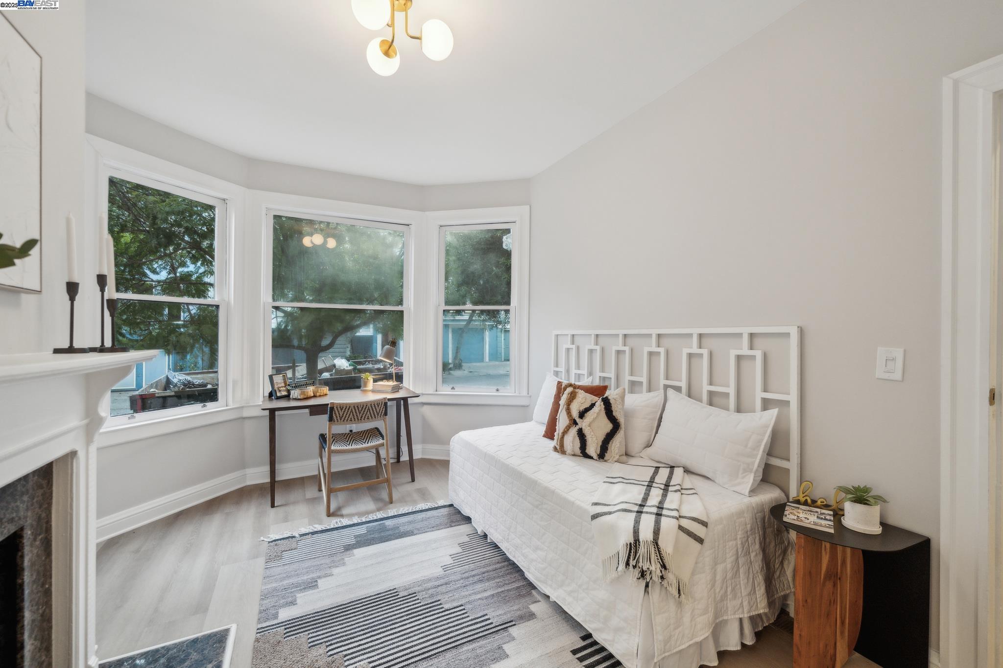 Detail Gallery Image 10 of 33 For 67 Walter St, San Francisco,  CA 94114 - 3 Beds | 1 Baths