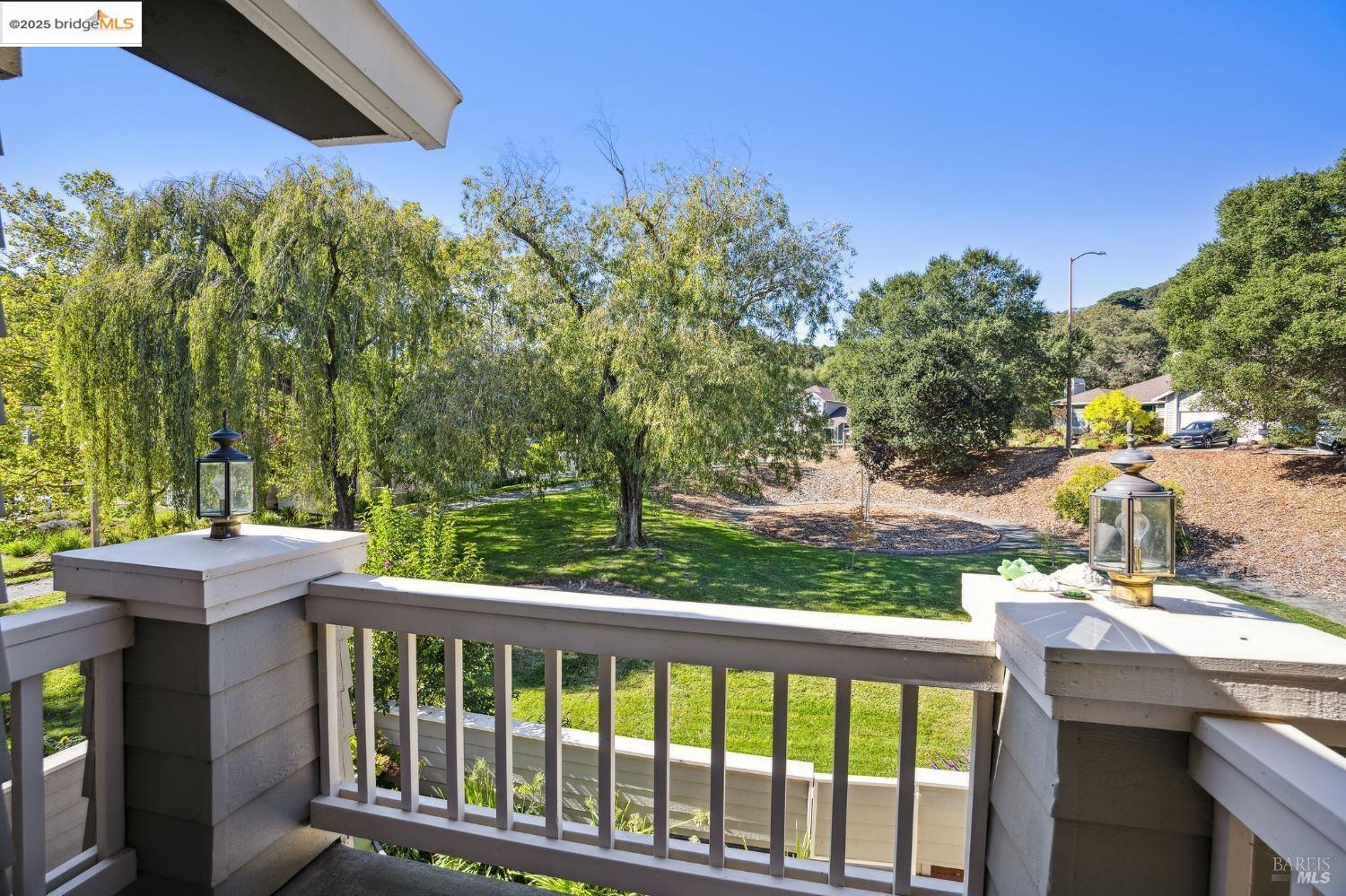 Detail Gallery Image 13 of 17 For 61 Bridle Path Ln, Novato,  CA 94945 - 2 Beds | 2 Baths