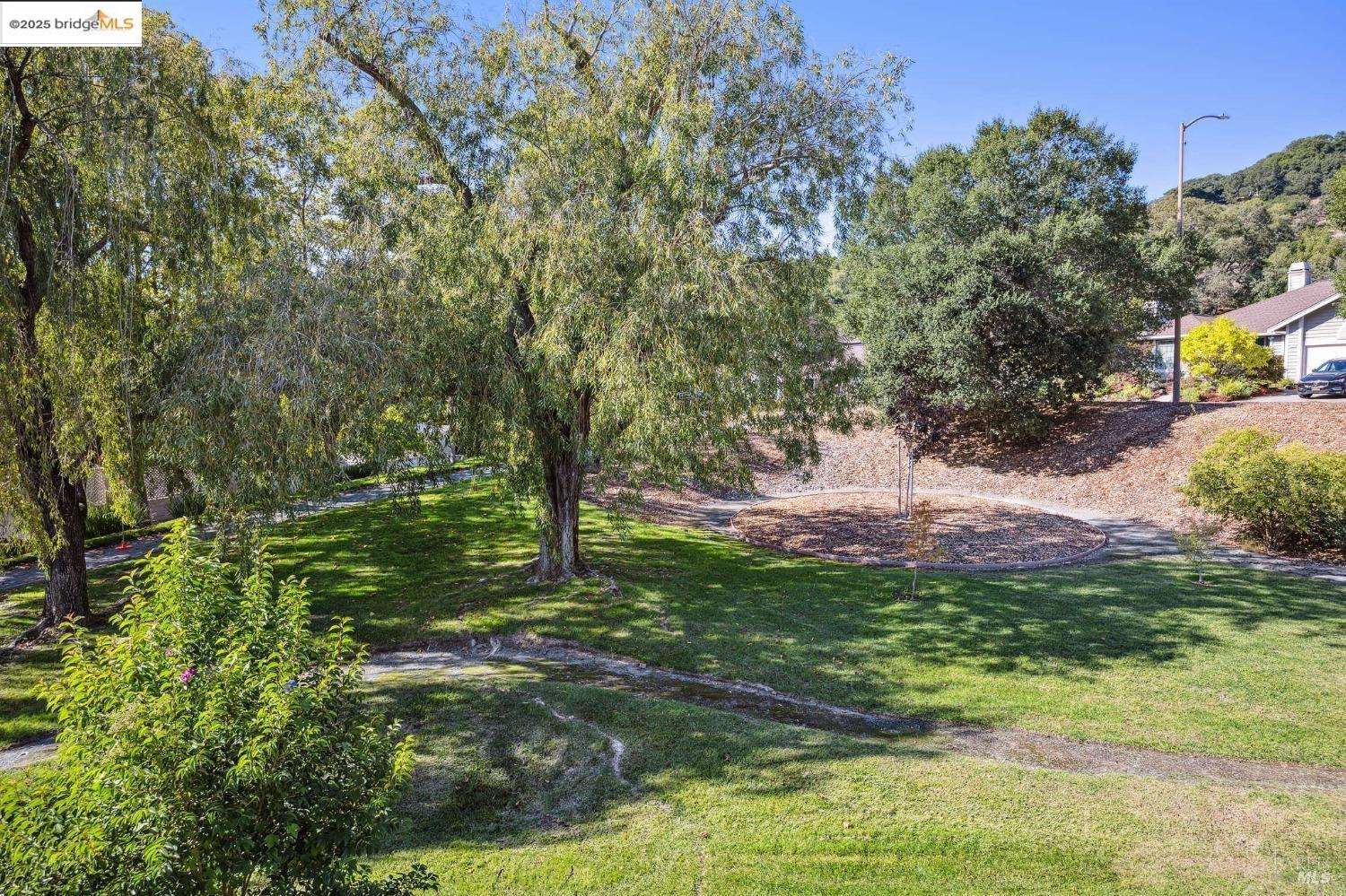Detail Gallery Image 16 of 17 For 61 Bridle Path Ln, Novato,  CA 94945 - 2 Beds | 2 Baths