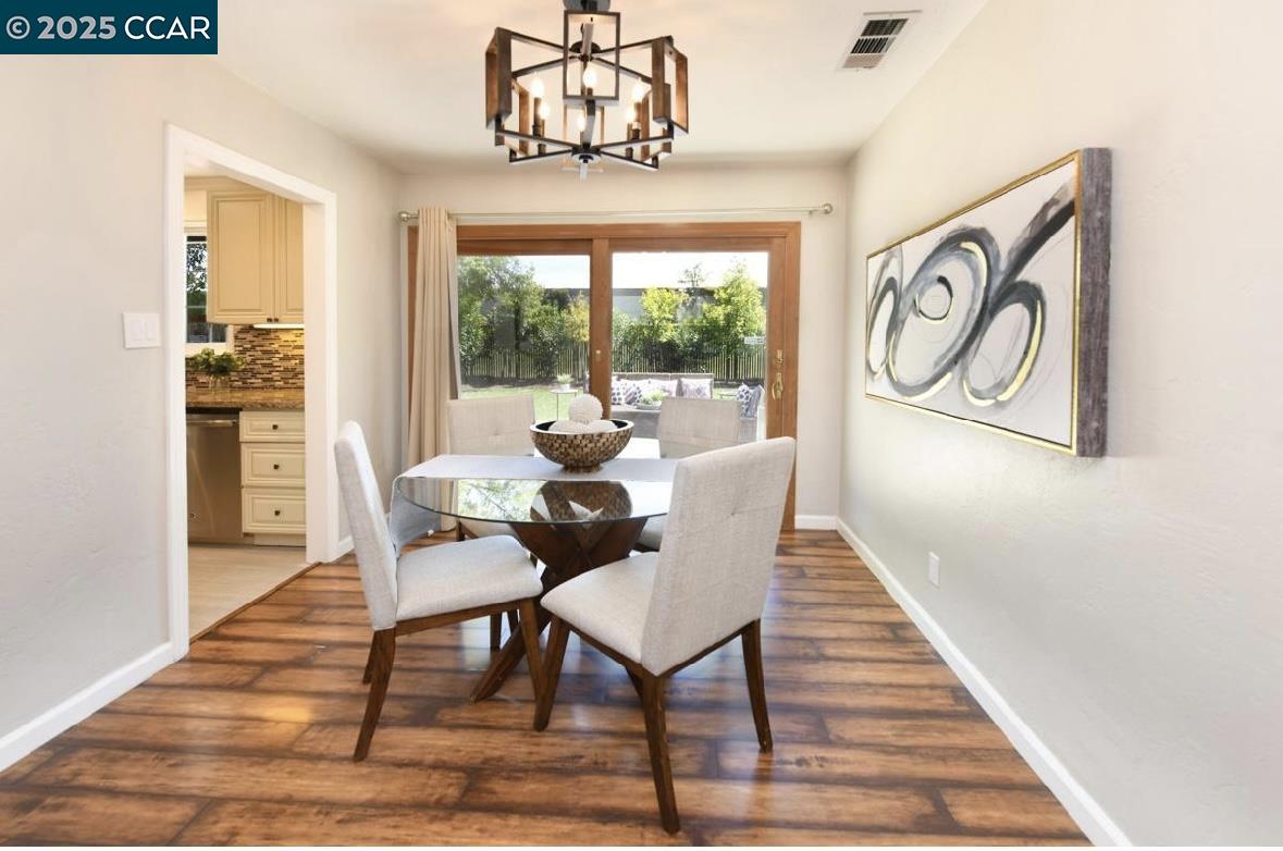 Detail Gallery Image 2 of 11 For 1979 Marta Dr, Pleasant Hill,  CA 94523 - 3 Beds | 2 Baths