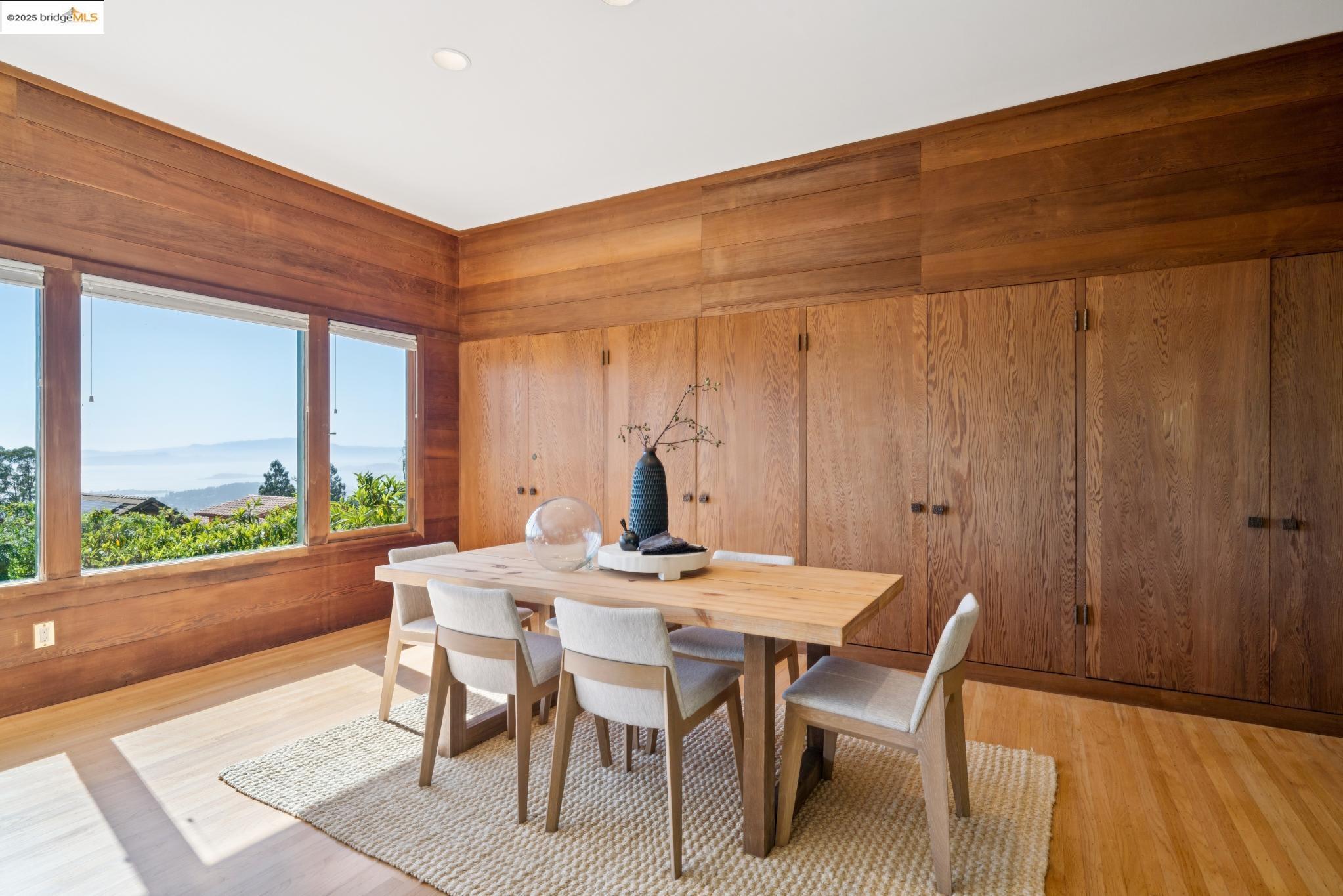 Detail Gallery Image 17 of 53 For 1069 Miller Ave, Berkeley,  CA 94708 - 3 Beds | 2 Baths