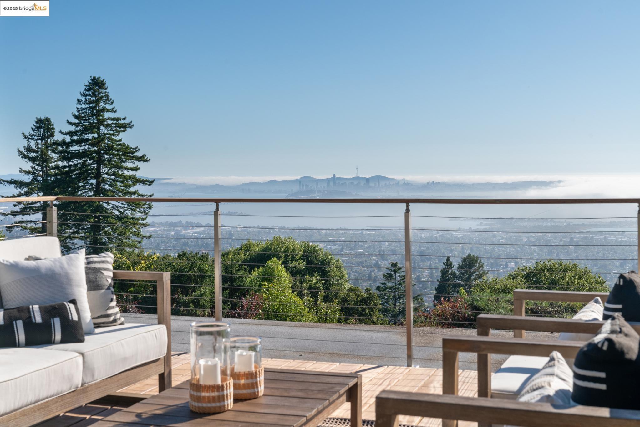 Detail Gallery Image 43 of 53 For 1069 Miller Ave, Berkeley,  CA 94708 - 3 Beds | 2 Baths