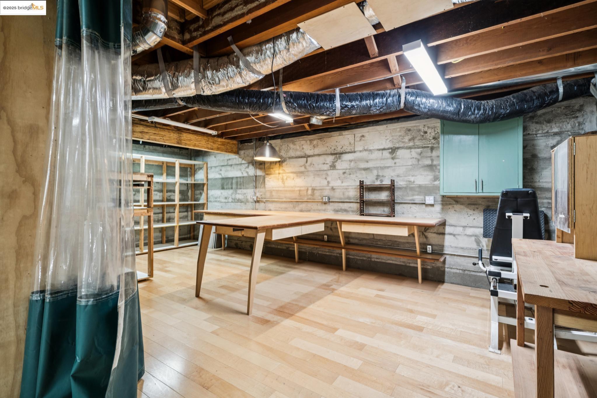 Detail Gallery Image 48 of 53 For 1069 Miller Ave, Berkeley,  CA 94708 - 3 Beds | 2 Baths