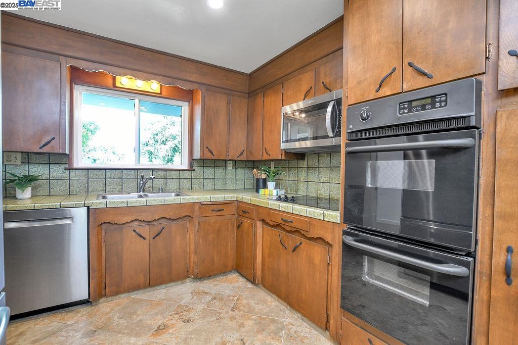 Detail Gallery Image 18 of 52 For 323 El Pintado Heights Dr, Danville,  CA 94526 - 3 Beds | 2 Baths