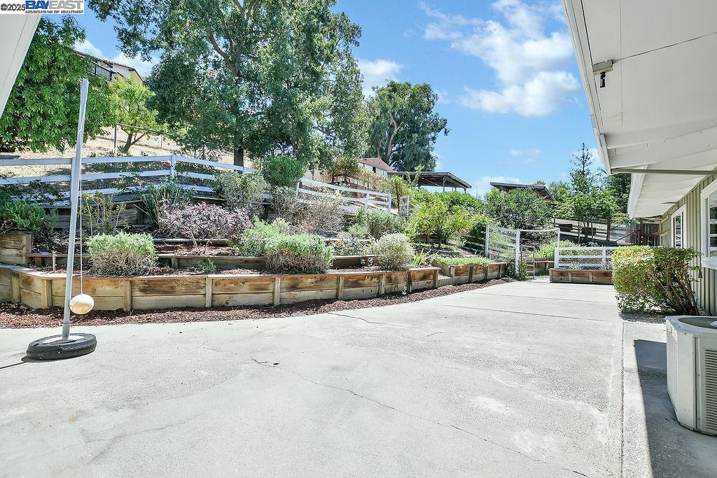 Detail Gallery Image 33 of 52 For 323 El Pintado Heights Dr, Danville,  CA 94526 - 3 Beds | 2 Baths