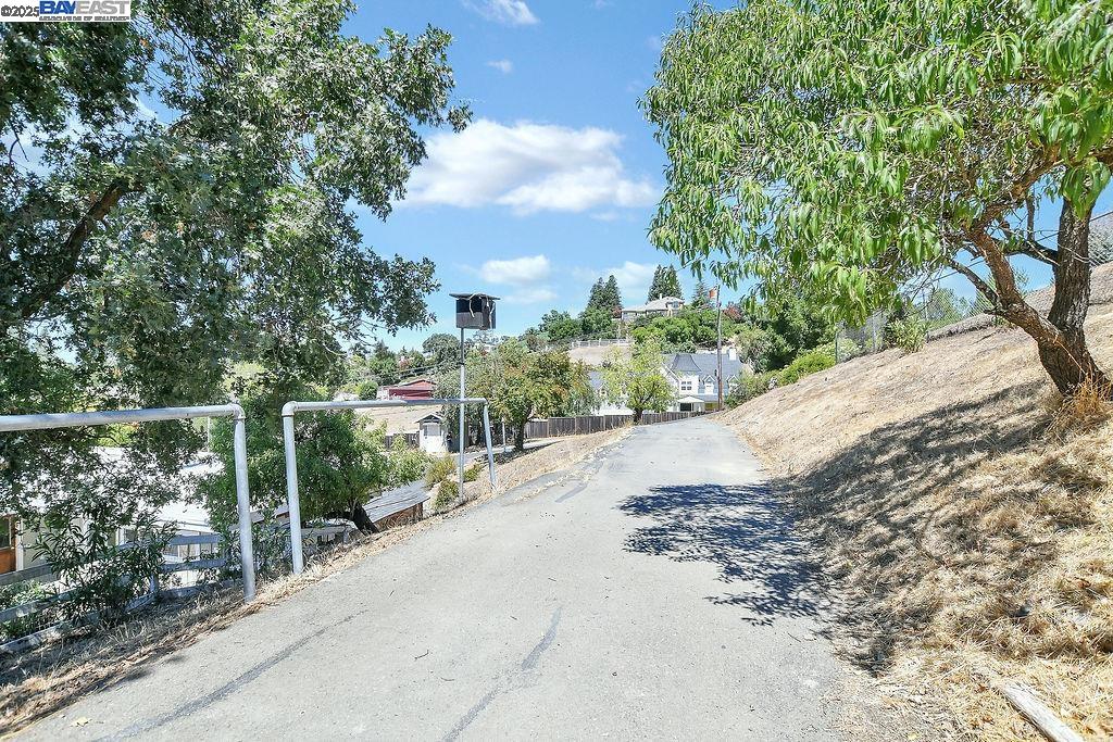 Detail Gallery Image 48 of 52 For 323 El Pintado Heights Dr, Danville,  CA 94526 - 3 Beds | 2 Baths