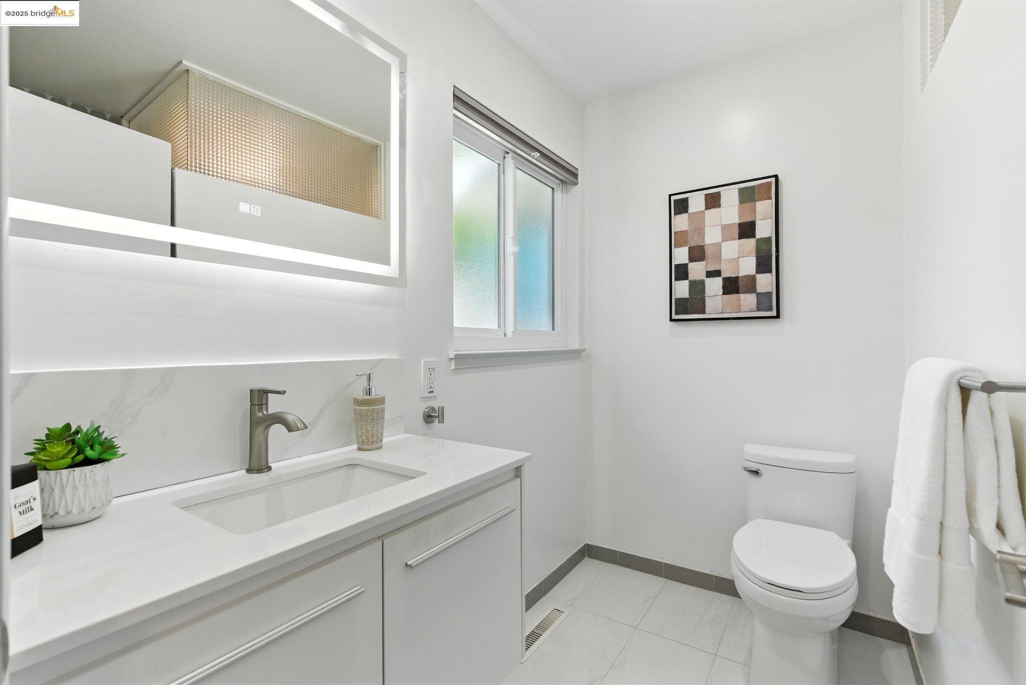 Detail Gallery Image 15 of 42 For 4503 Gregory Way, Richmond,  CA 94803 - 3 Beds | 3 Baths