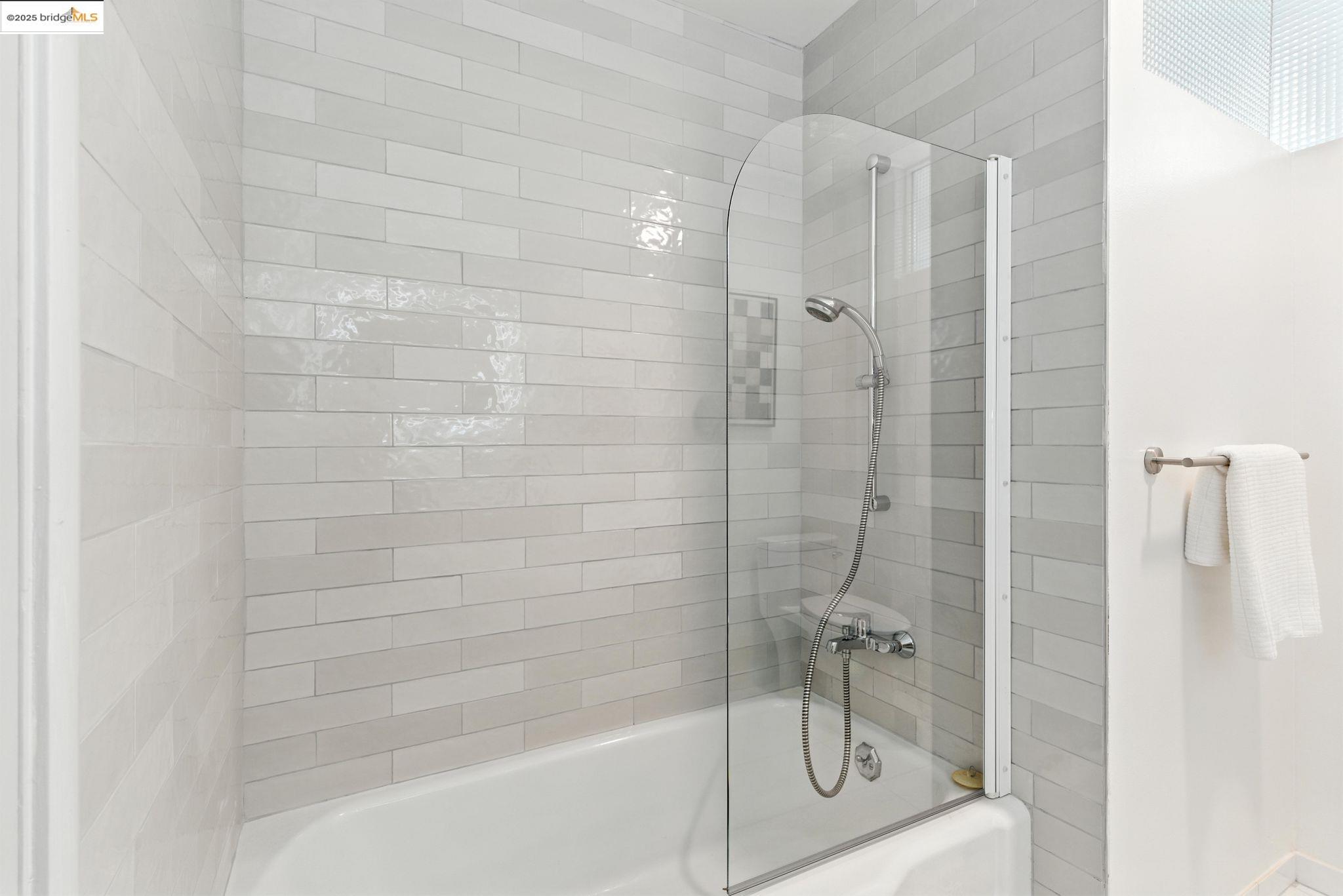 Detail Gallery Image 20 of 42 For 4503 Gregory Way, Richmond,  CA 94803 - 3 Beds | 3 Baths