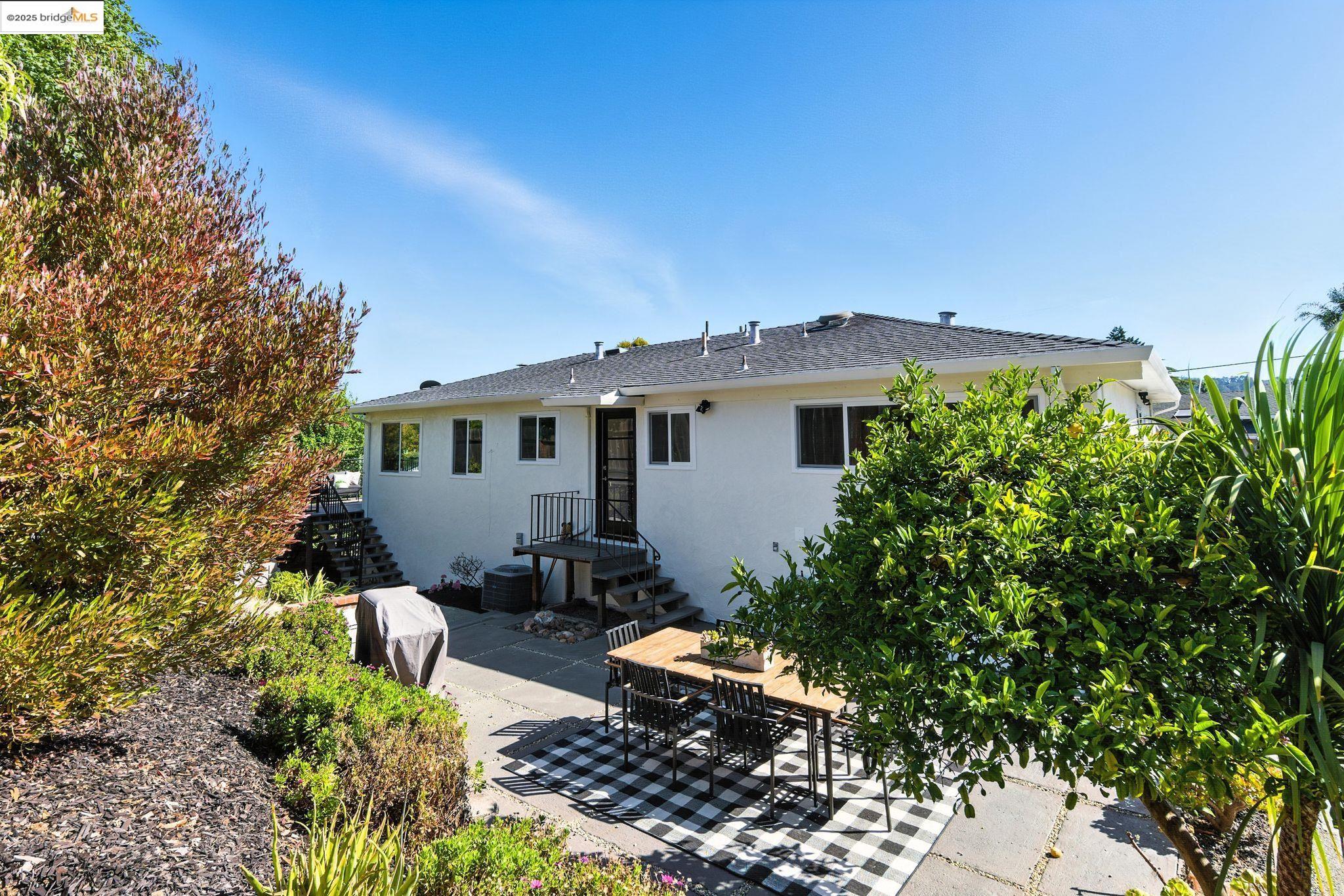 Detail Gallery Image 22 of 42 For 4503 Gregory Way, Richmond,  CA 94803 - 3 Beds | 3 Baths
