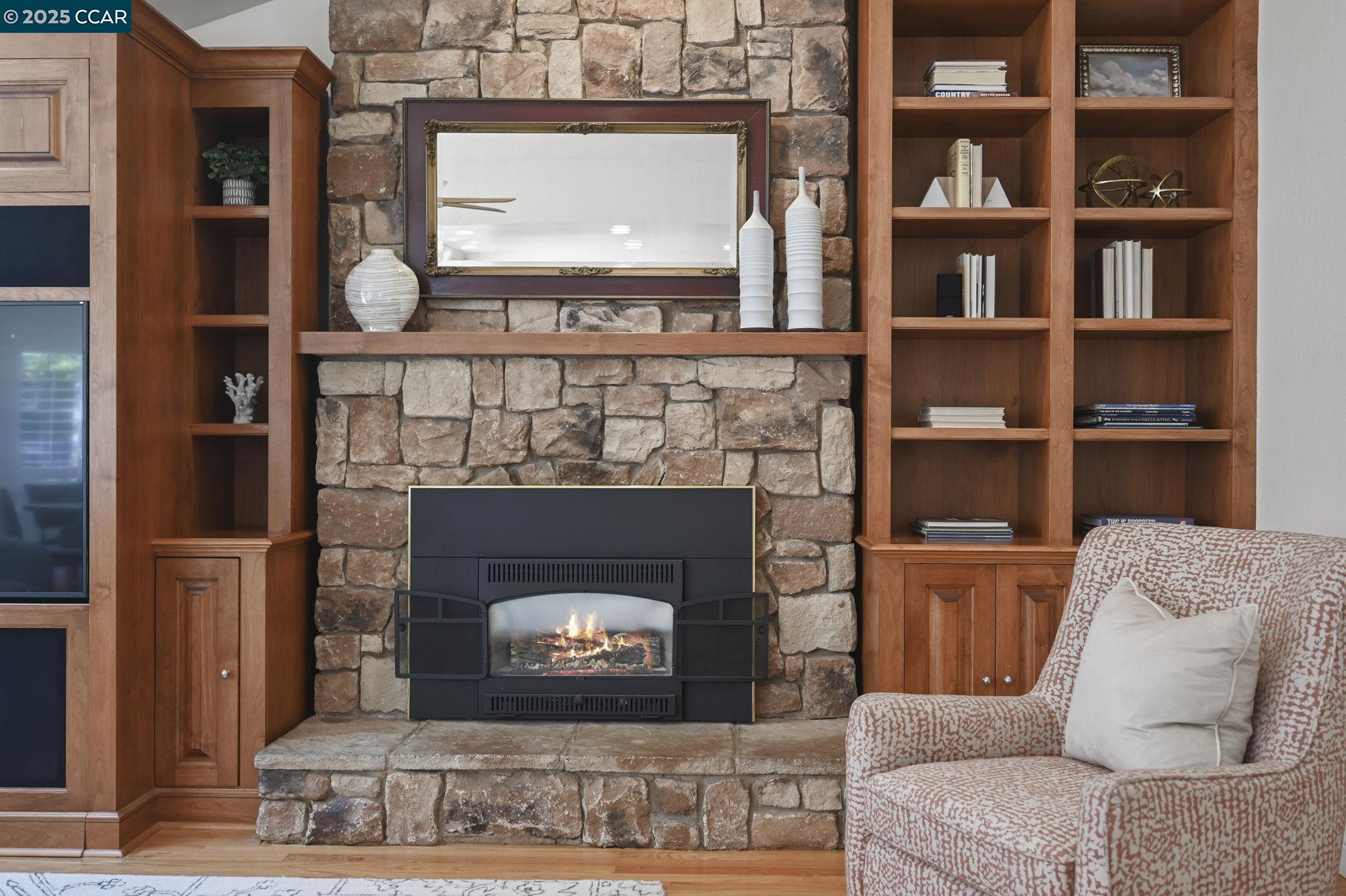 Detail Gallery Image 9 of 43 For 2145 Deer Oak Way, Danville,  CA 94506 - 5 Beds | 4 Baths