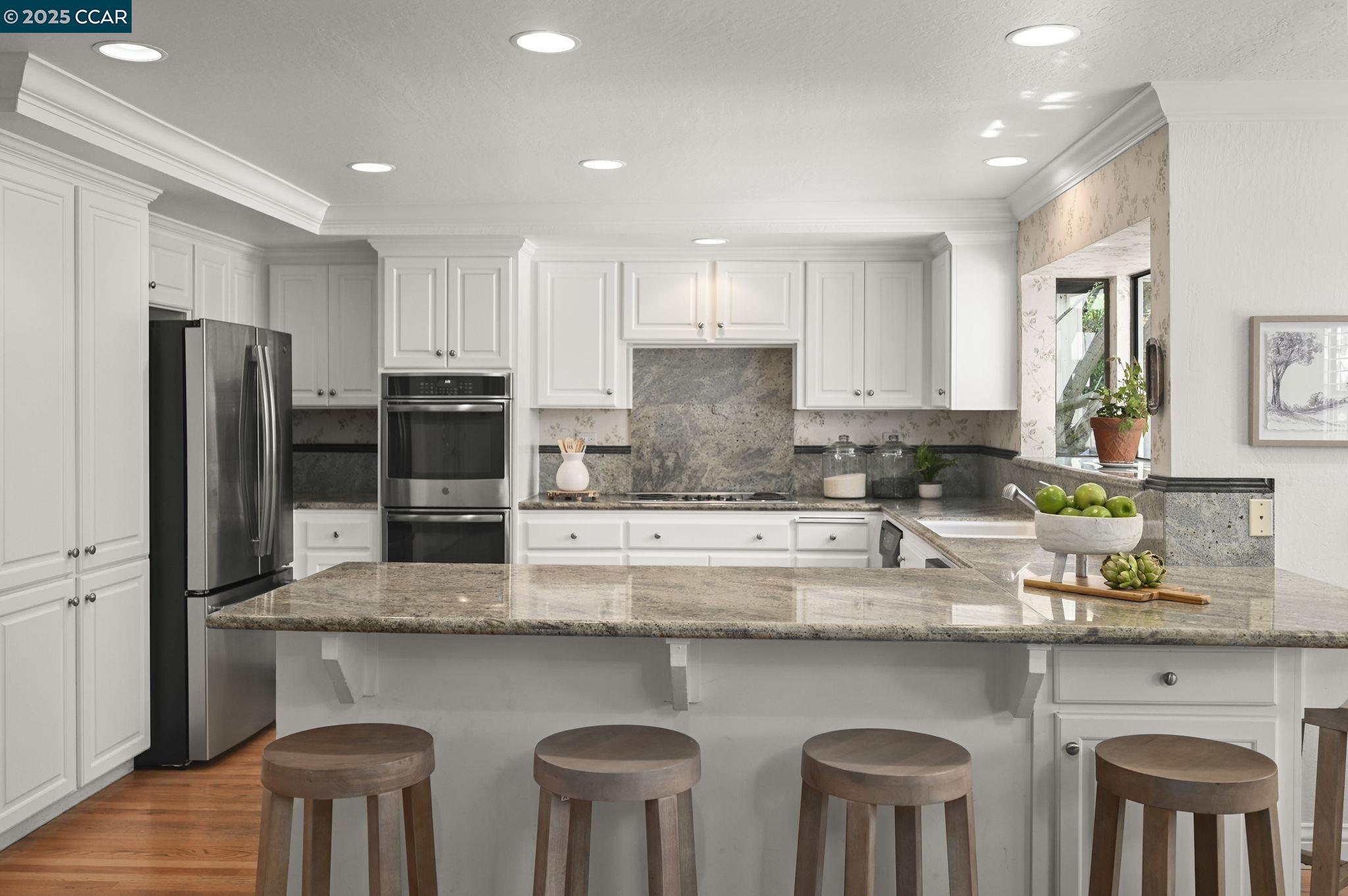 Detail Gallery Image 10 of 43 For 2145 Deer Oak Way, Danville,  CA 94506 - 5 Beds | 4 Baths