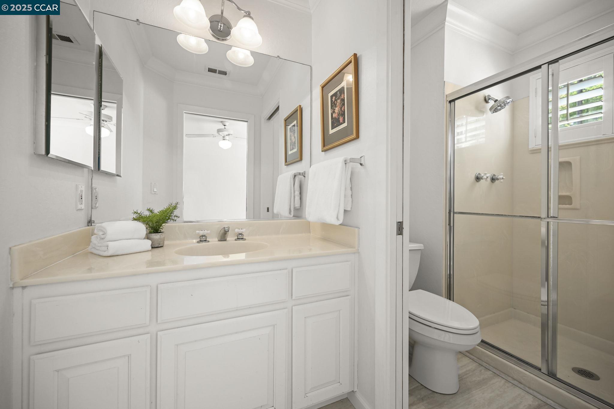 Detail Gallery Image 21 of 43 For 2145 Deer Oak Way, Danville,  CA 94506 - 5 Beds | 4 Baths