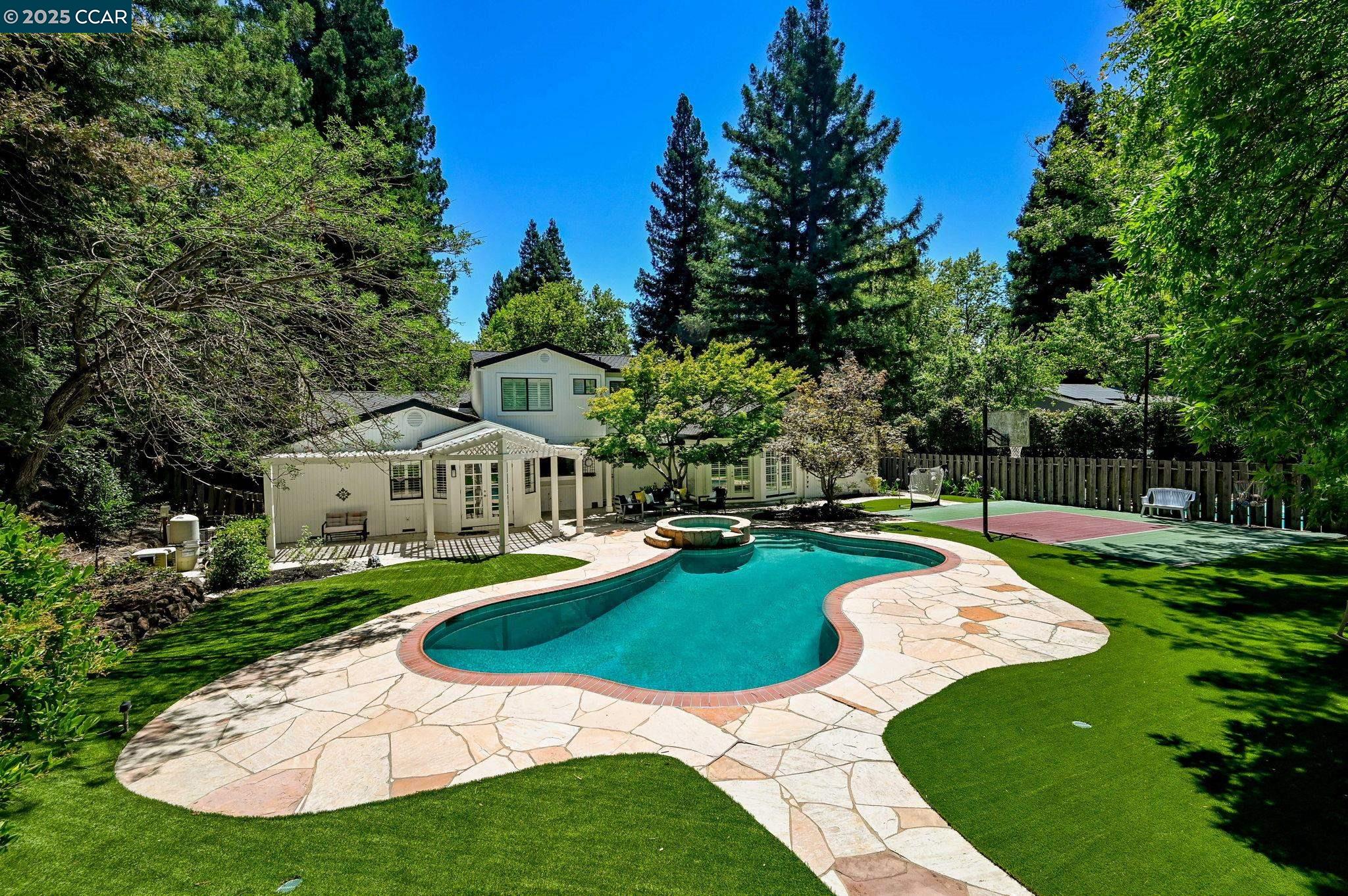 Detail Gallery Image 35 of 43 For 2145 Deer Oak Way, Danville,  CA 94506 - 5 Beds | 4 Baths