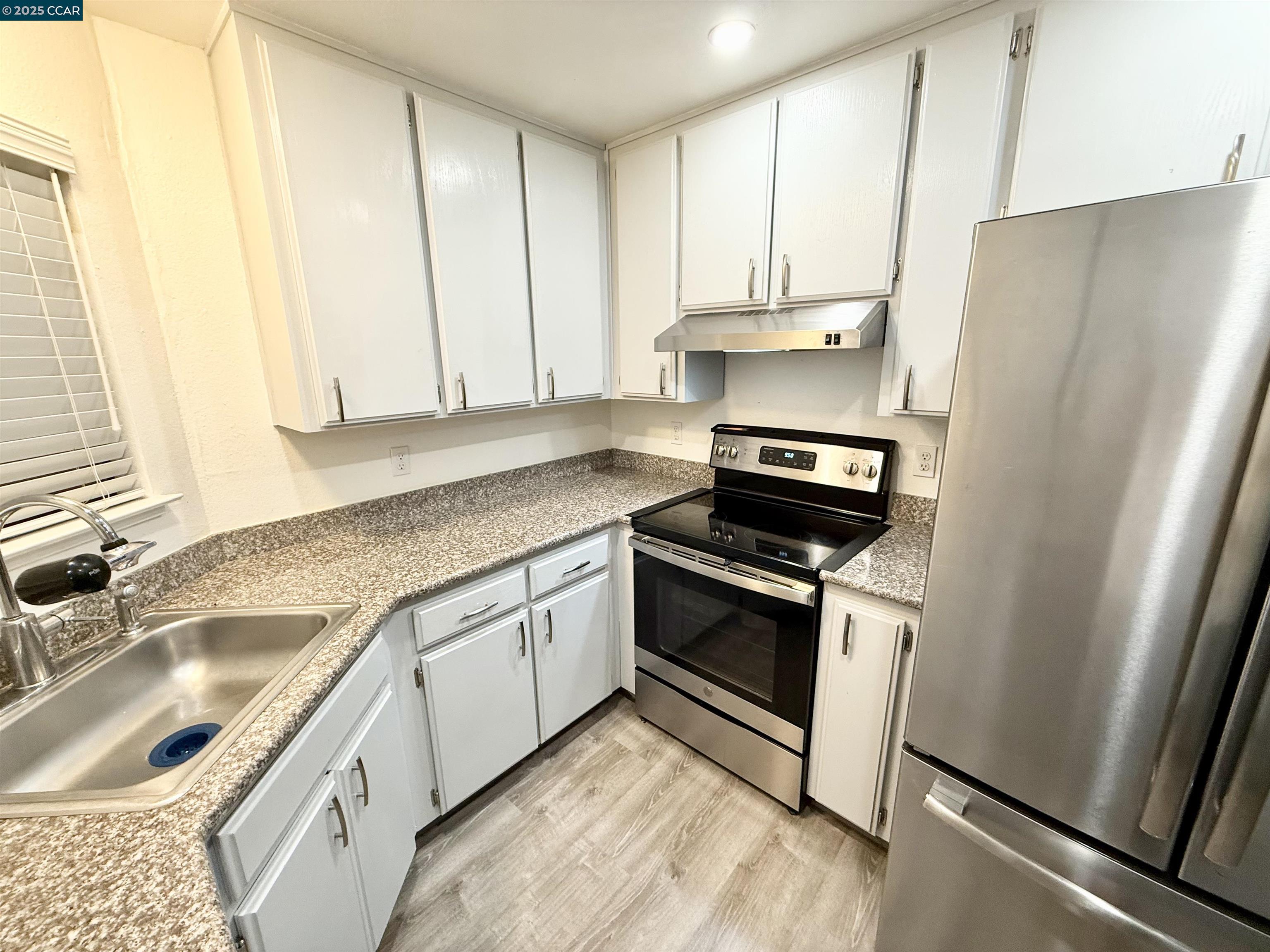 MLS: 41107192 Condo For Sale