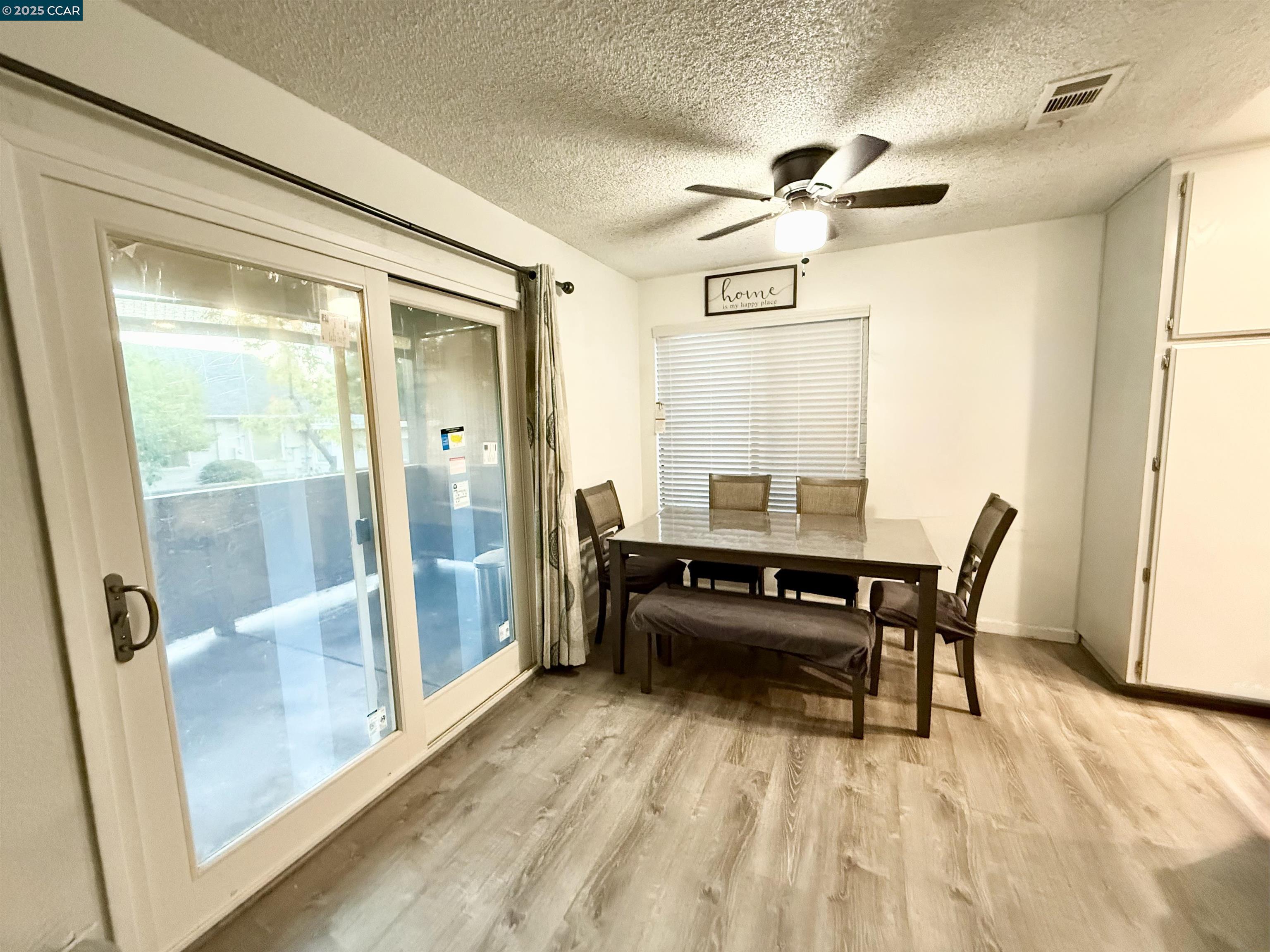 Photo #2: 41107192 Listing 