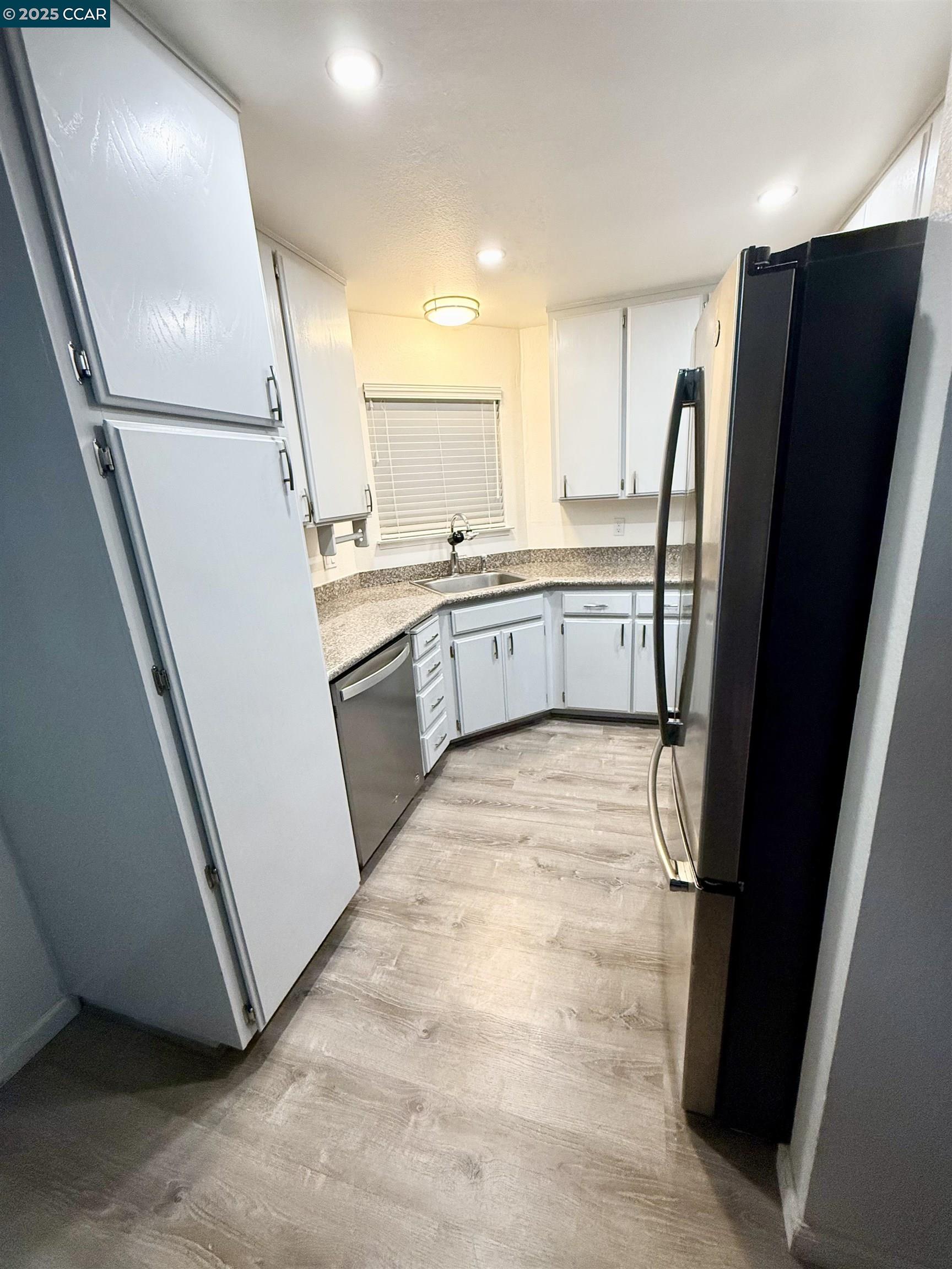 Photo #5: 41107192 Listing 