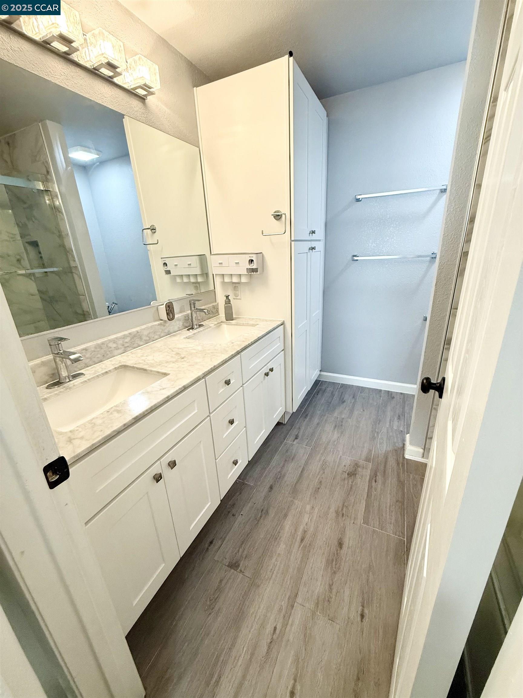 Photo #9: 41107192 Listing: Photo #9