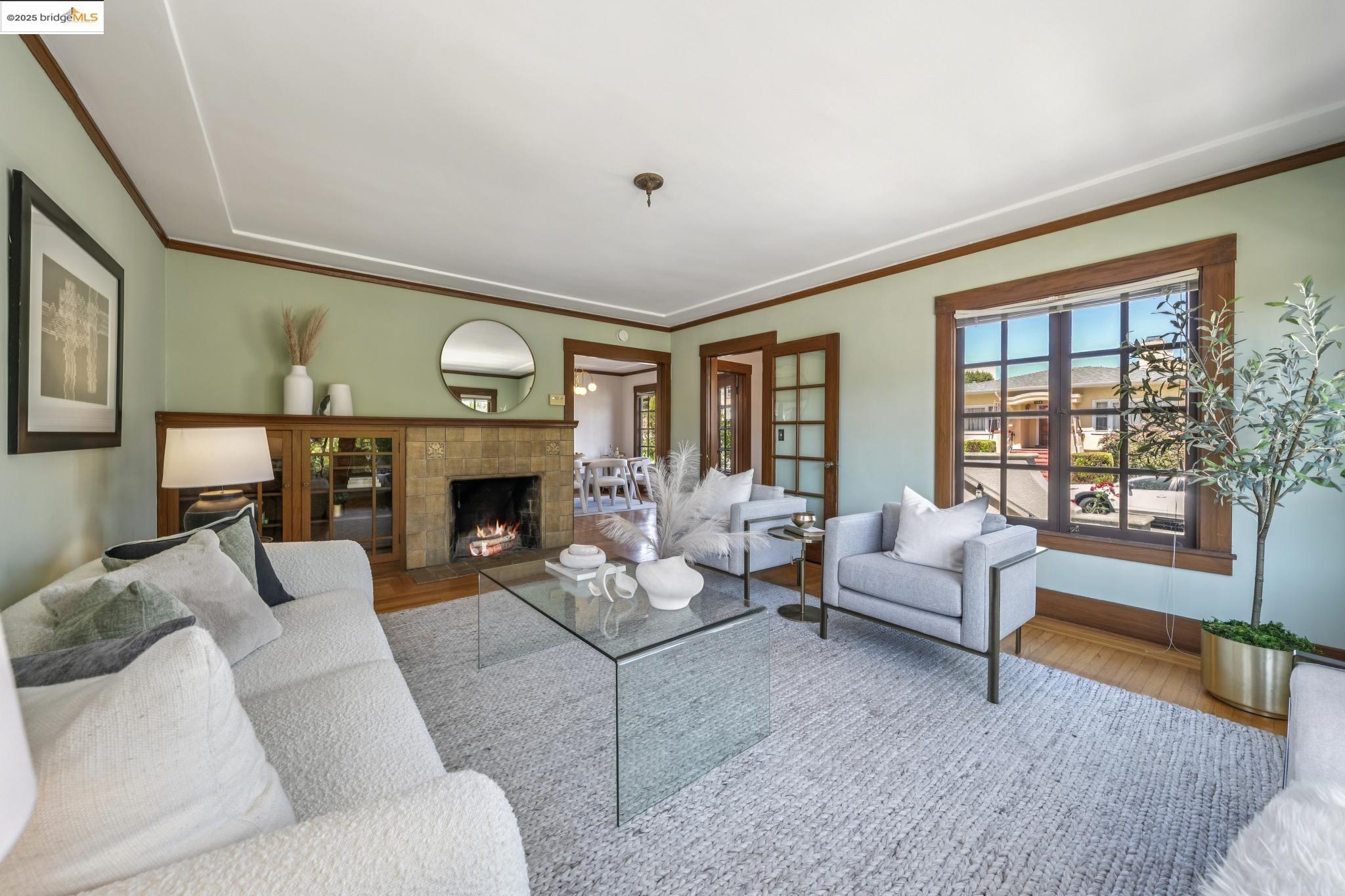 Detail Gallery Image 11 of 44 For 749 Mckinley Ave, Oakland,  CA 94610 - 4 Beds | 1 Baths