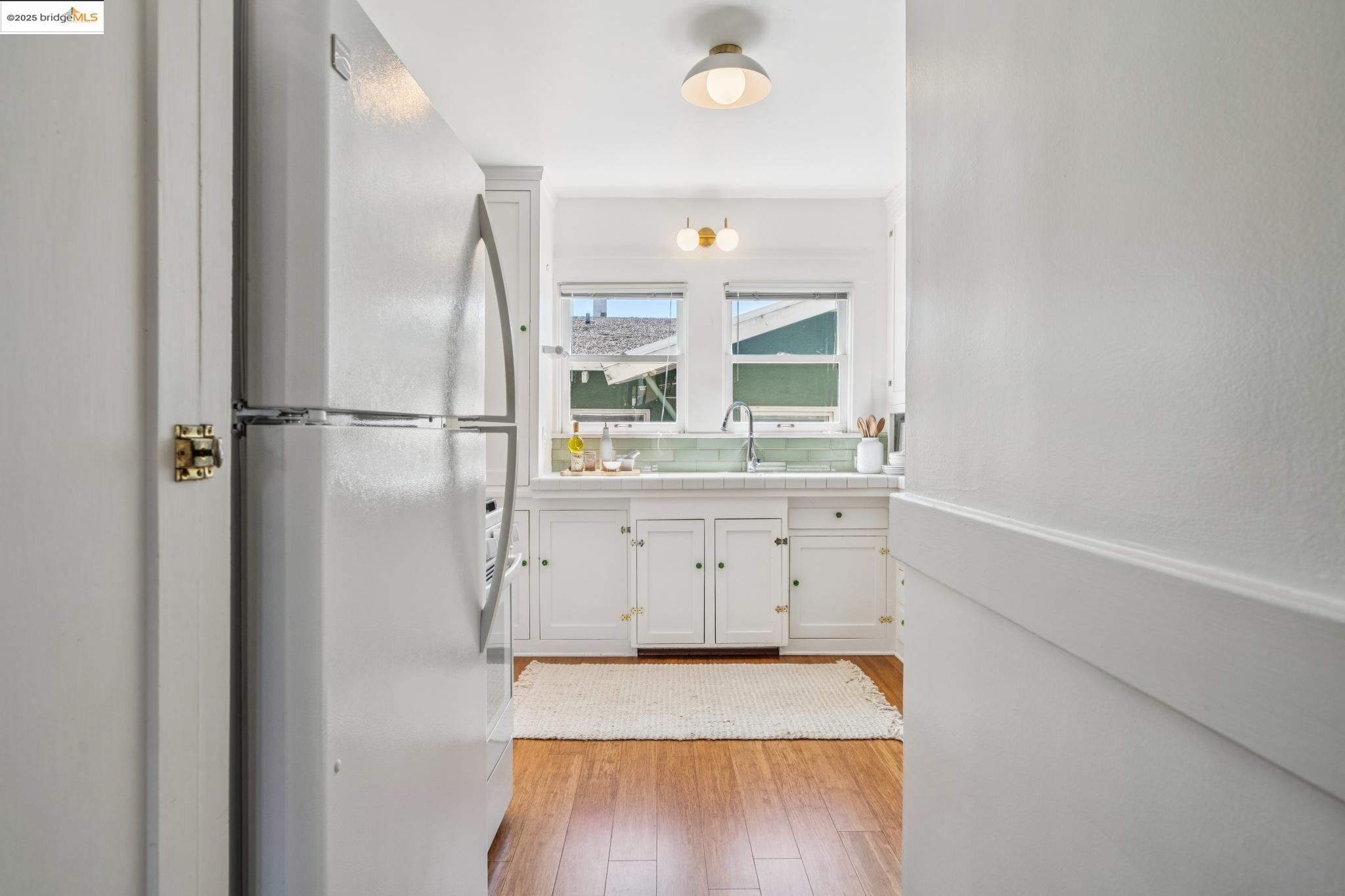 Detail Gallery Image 15 of 44 For 749 Mckinley Ave, Oakland,  CA 94610 - 4 Beds | 1 Baths