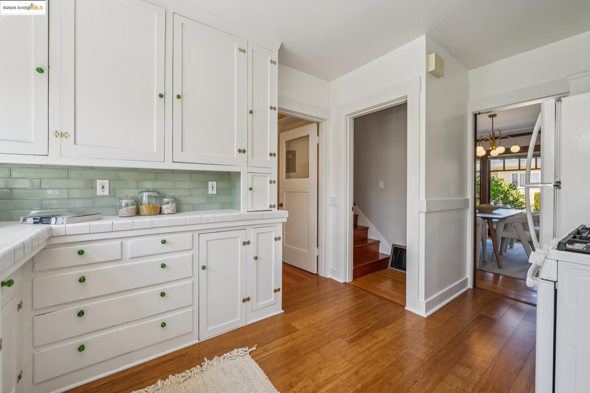 Detail Gallery Image 18 of 44 For 749 Mckinley Ave, Oakland,  CA 94610 - 4 Beds | 1 Baths