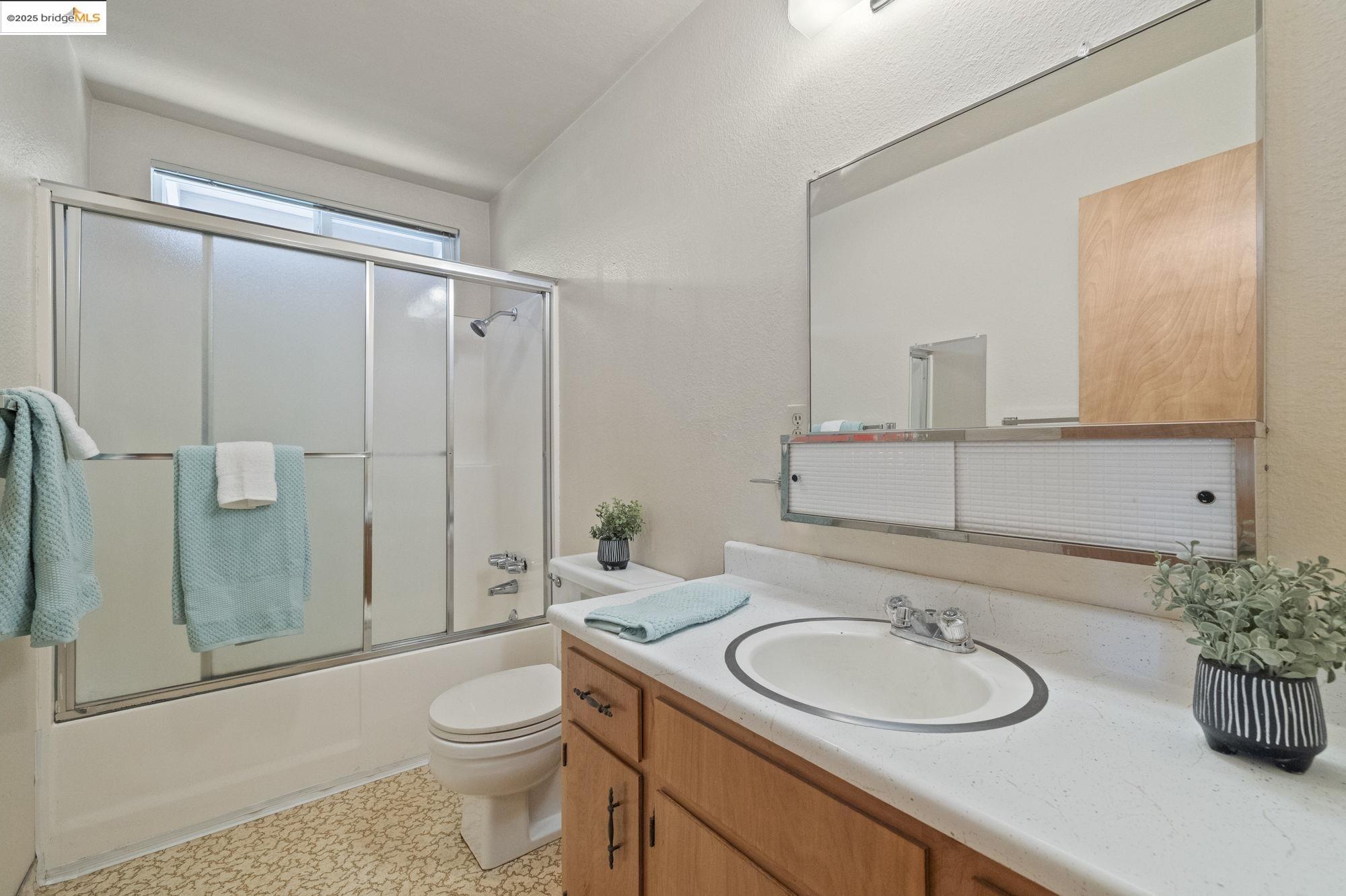 Detail Gallery Image 16 of 50 For 22856 Miners Ave, Twain Harte,  CA 95383 - 2 Beds | 2 Baths