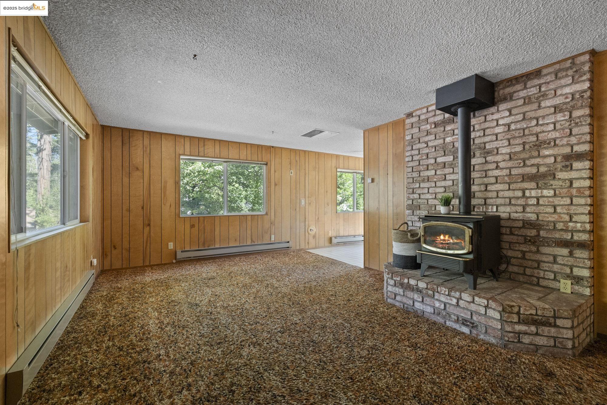 Detail Gallery Image 6 of 50 For 22856 Miners Ave, Twain Harte,  CA 95383 - 2 Beds | 2 Baths