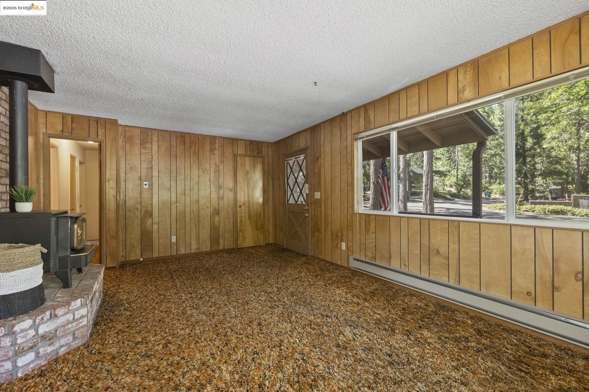 Detail Gallery Image 9 of 50 For 22856 Miners Ave, Twain Harte,  CA 95383 - 2 Beds | 2 Baths