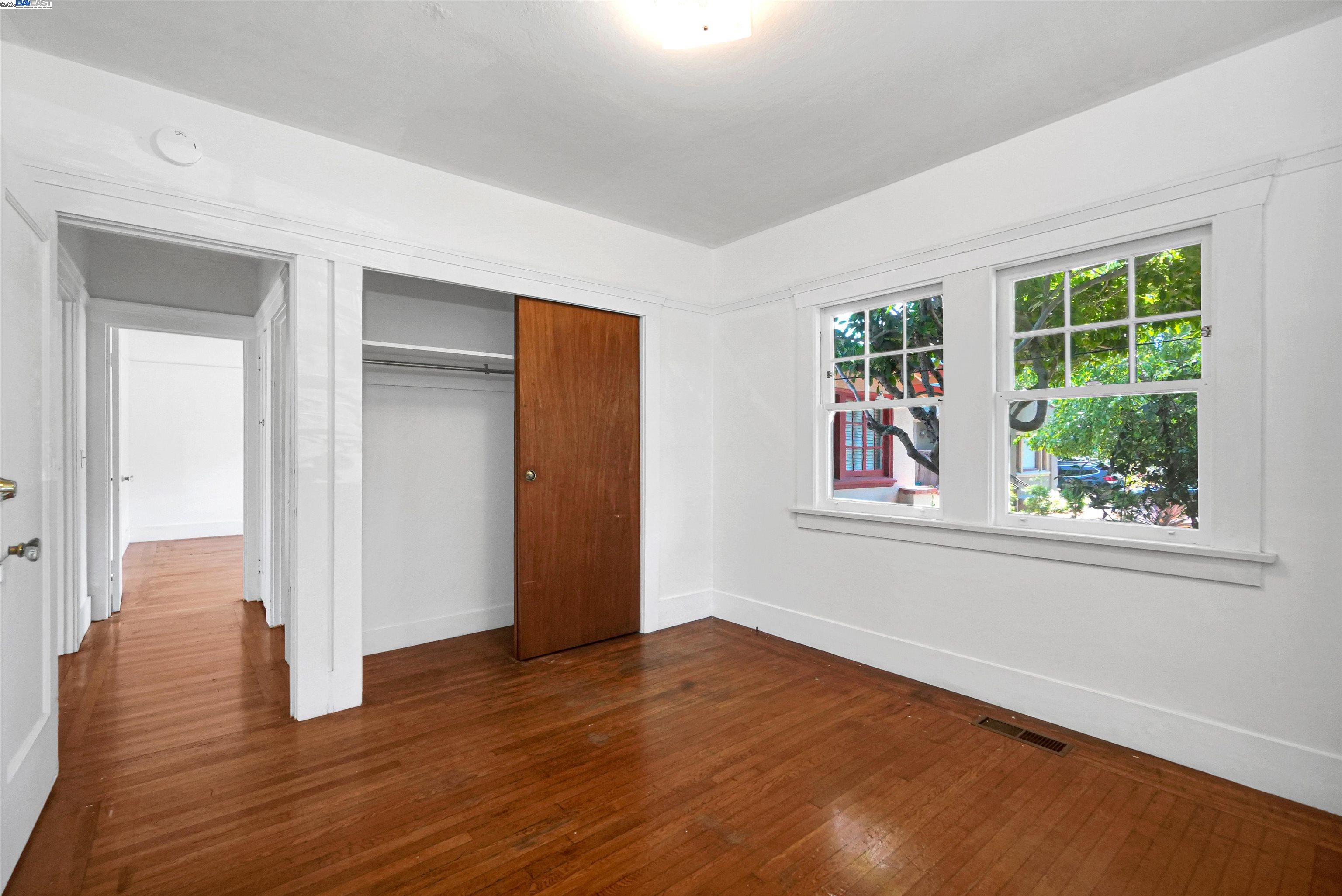 Detail Gallery Image 24 of 48 For 57 Entrada Ave, Oakland,  CA 94611 - 3 Beds | 1 Baths