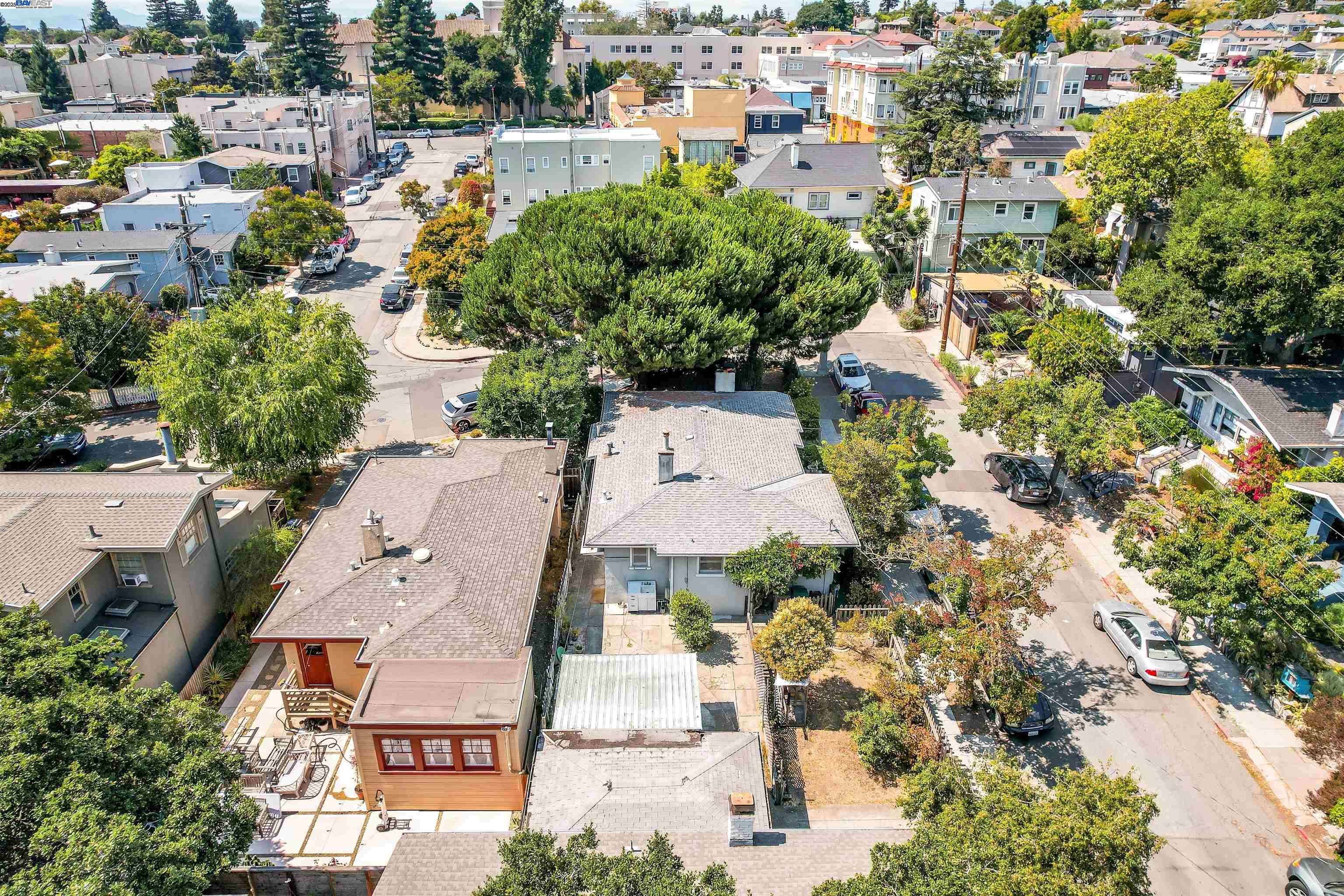 Detail Gallery Image 47 of 48 For 57 Entrada Ave, Oakland,  CA 94611 - 3 Beds | 1 Baths