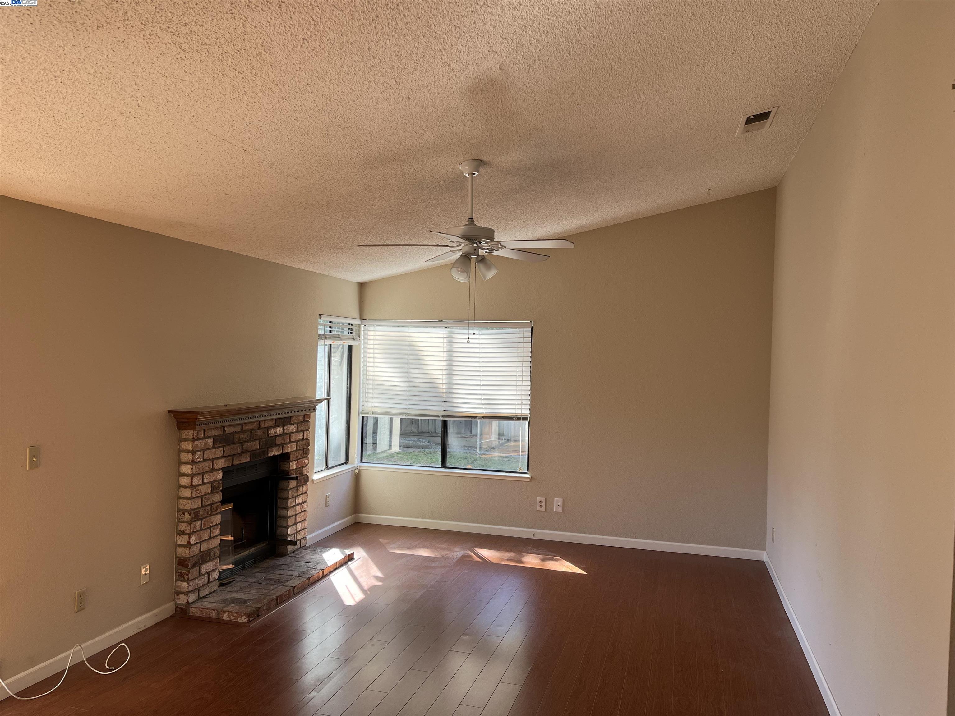 Detail Gallery Image 1 of 1 For 38806 Stillwater Cmn, Fremont,  CA 94536 - 2 Beds | 2 Baths