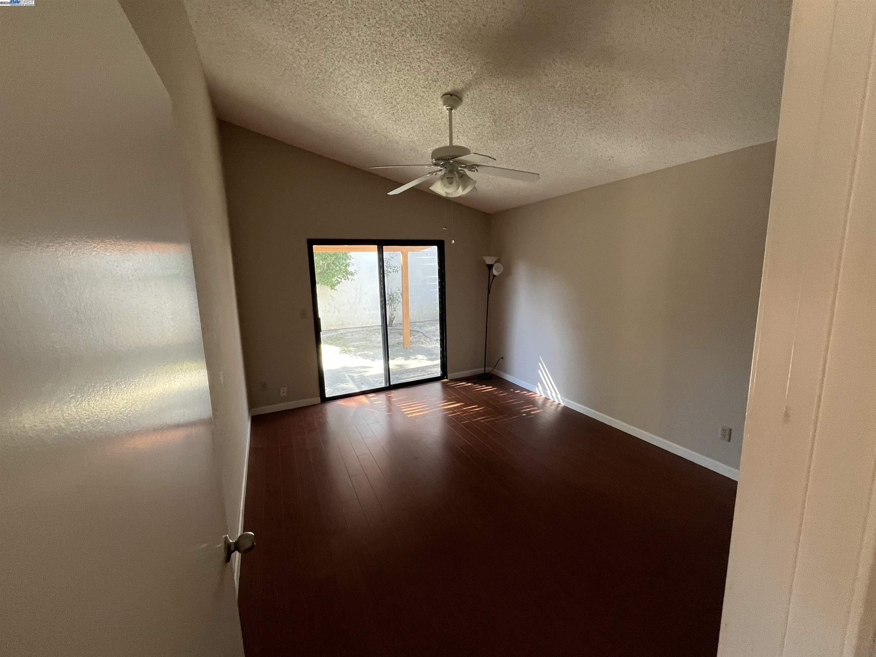 Detail Gallery Image 5 of 10 For 38806 Stillwater Cmn, Fremont,  CA 94536 - 2 Beds | 2 Baths