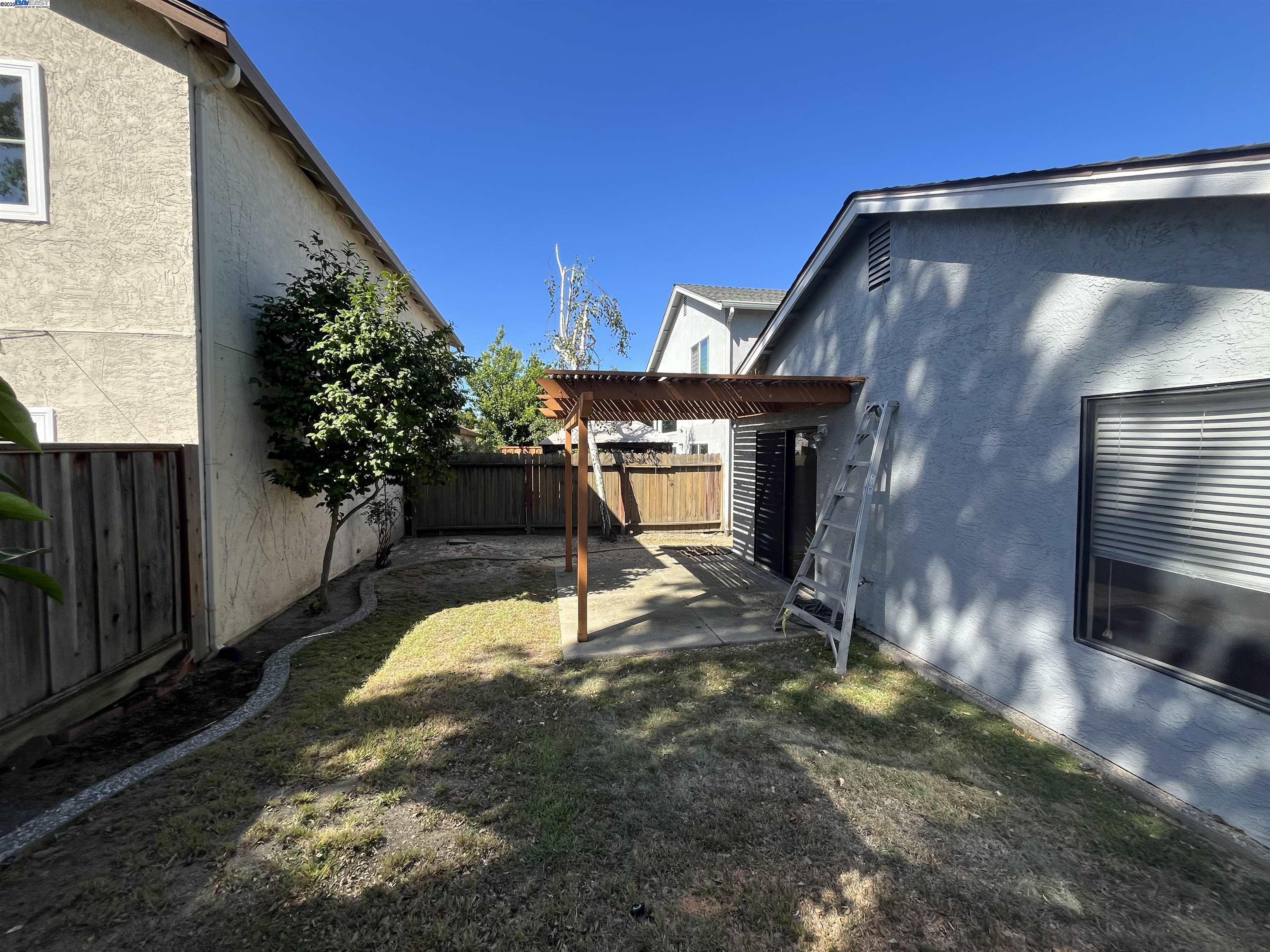 Detail Gallery Image 9 of 10 For 38806 Stillwater Cmn, Fremont,  CA 94536 - 2 Beds | 2 Baths