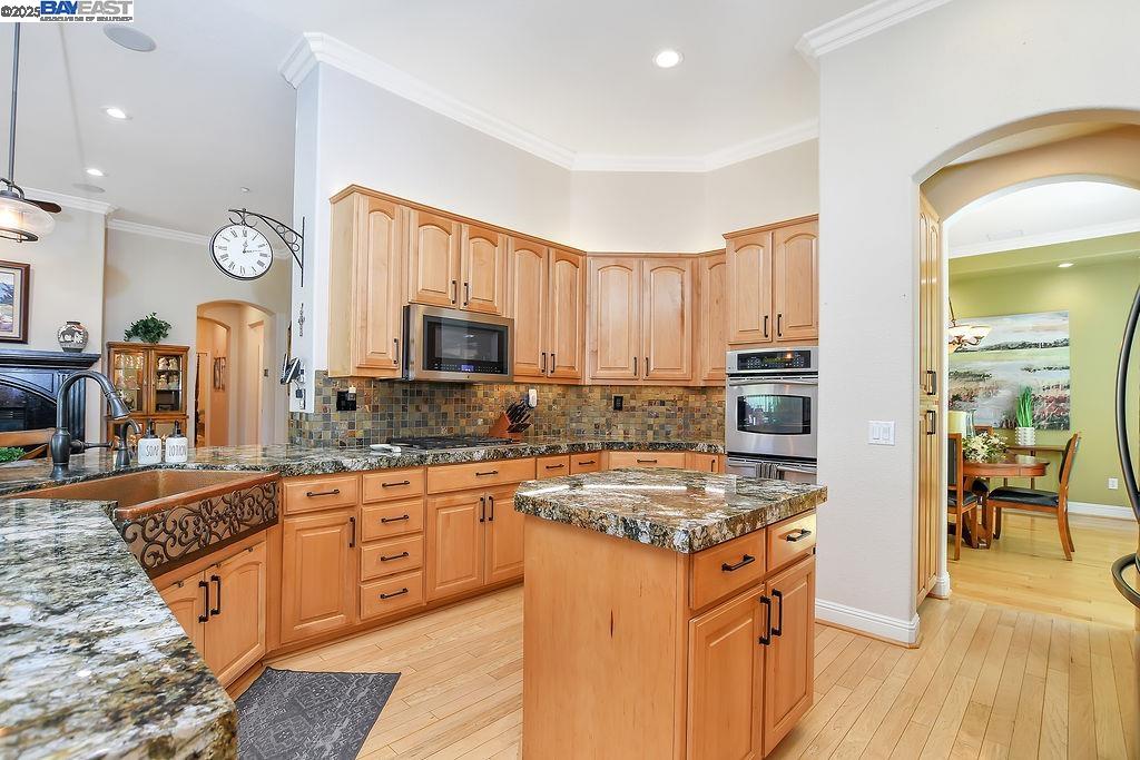 Detail Gallery Image 18 of 45 For 1131 Burghley Ln, Brentwood,  CA 94513 - 2 Beds | 2/1 Baths