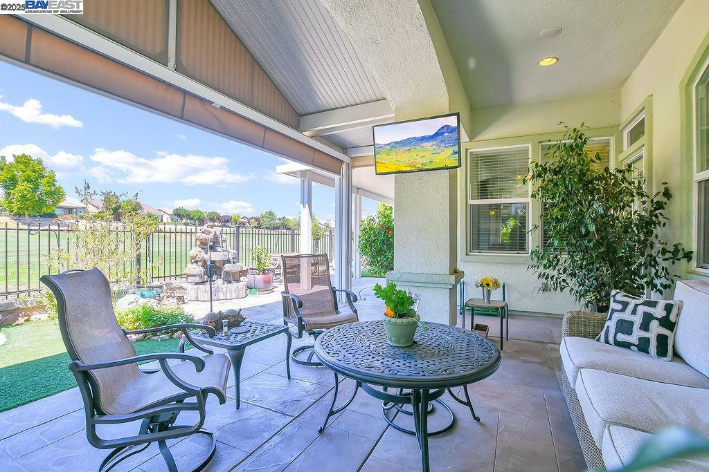 Detail Gallery Image 35 of 45 For 1131 Burghley Ln, Brentwood,  CA 94513 - 2 Beds | 2/1 Baths