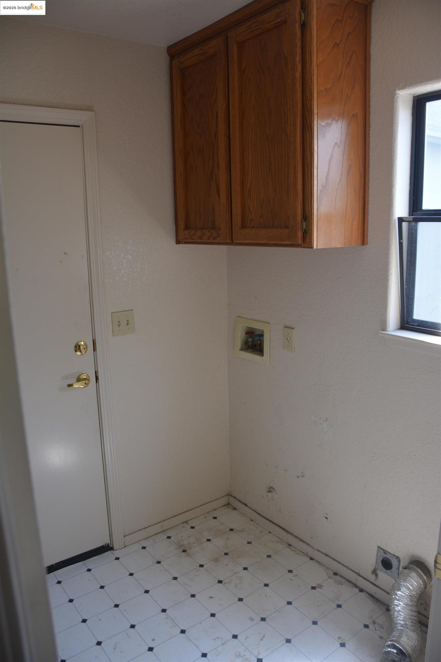 Detail Gallery Image 16 of 50 For 1018 Snowgoose Ln, Manteca,  CA 95337 - 4 Beds | 2/1 Baths
