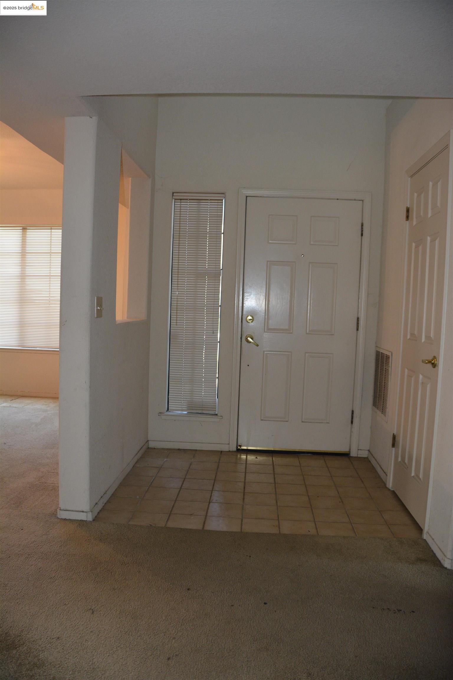 Detail Gallery Image 3 of 50 For 1018 Snowgoose Ln, Manteca,  CA 95337 - 4 Beds | 2/1 Baths