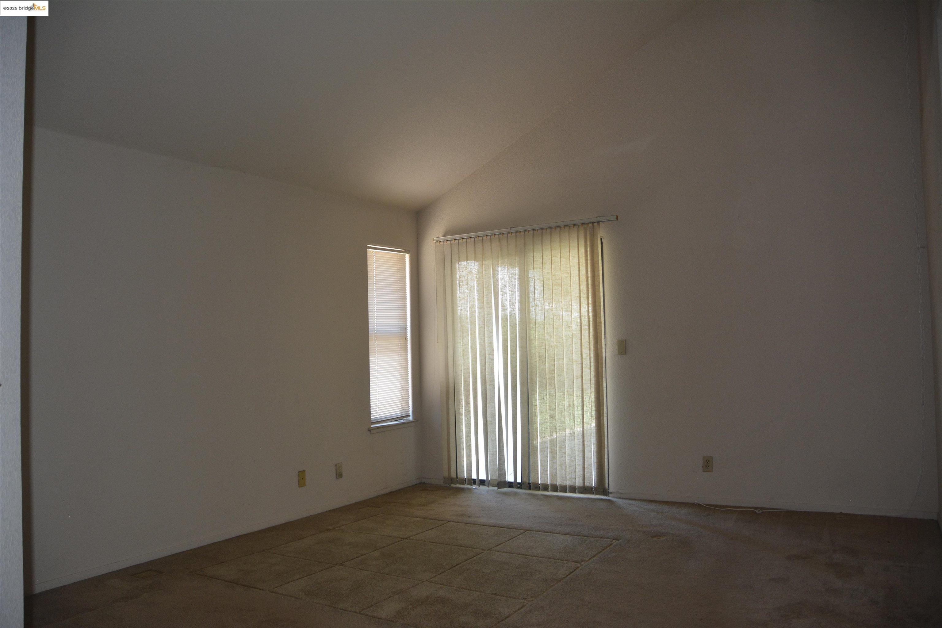 Detail Gallery Image 21 of 50 For 1018 Snowgoose Ln, Manteca,  CA 95337 - 4 Beds | 2/1 Baths