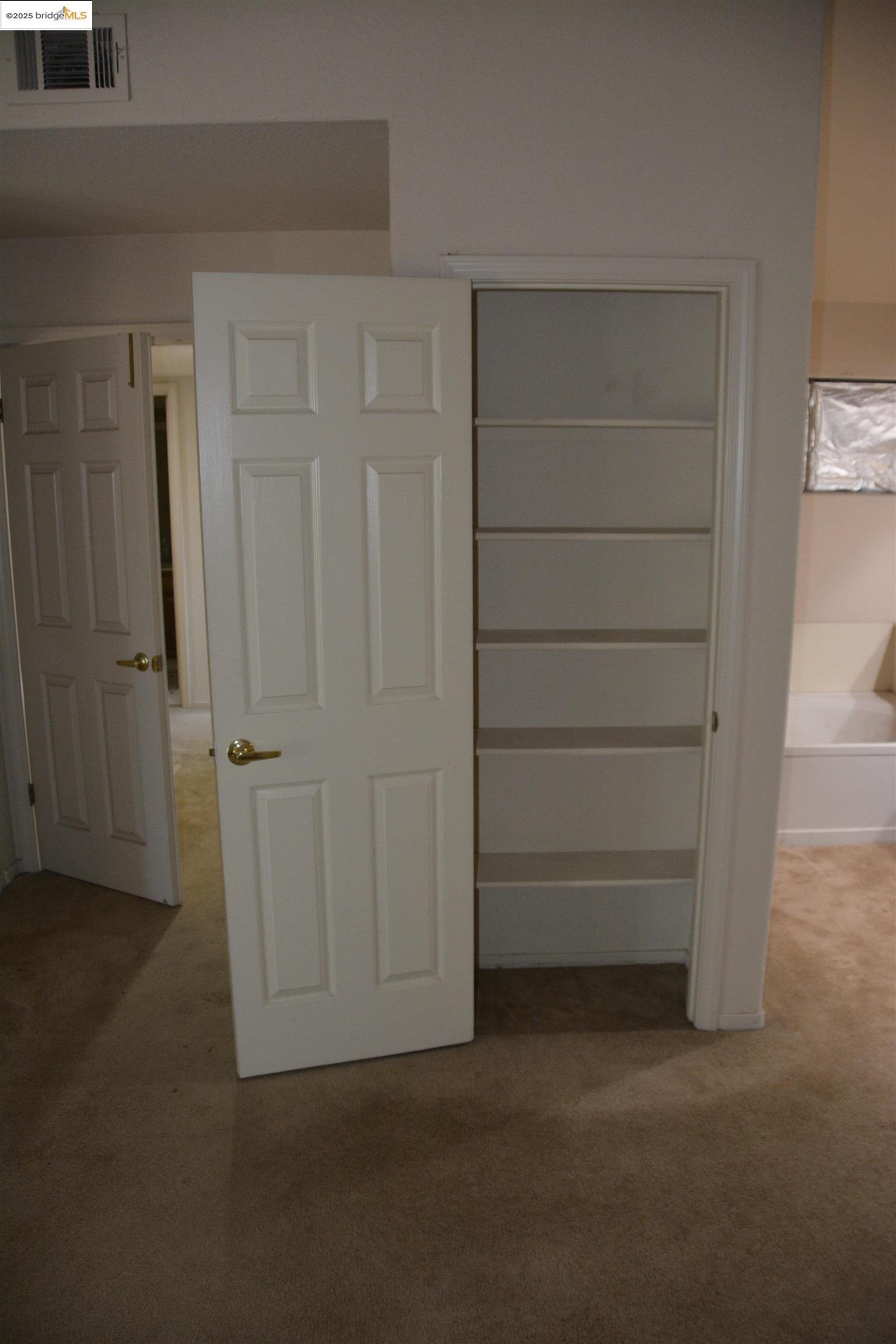 Detail Gallery Image 24 of 50 For 1018 Snowgoose Ln, Manteca,  CA 95337 - 4 Beds | 2/1 Baths