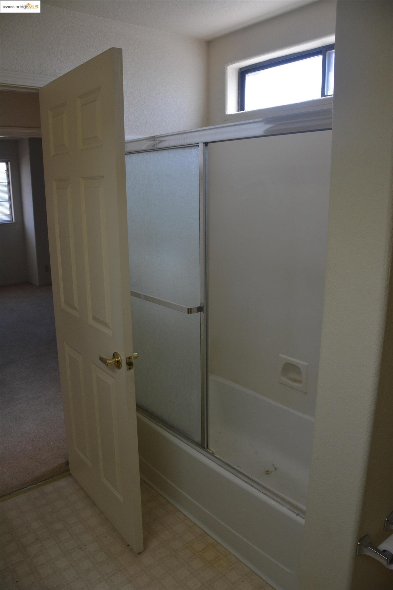 Detail Gallery Image 33 of 50 For 1018 Snowgoose Ln, Manteca,  CA 95337 - 4 Beds | 2/1 Baths