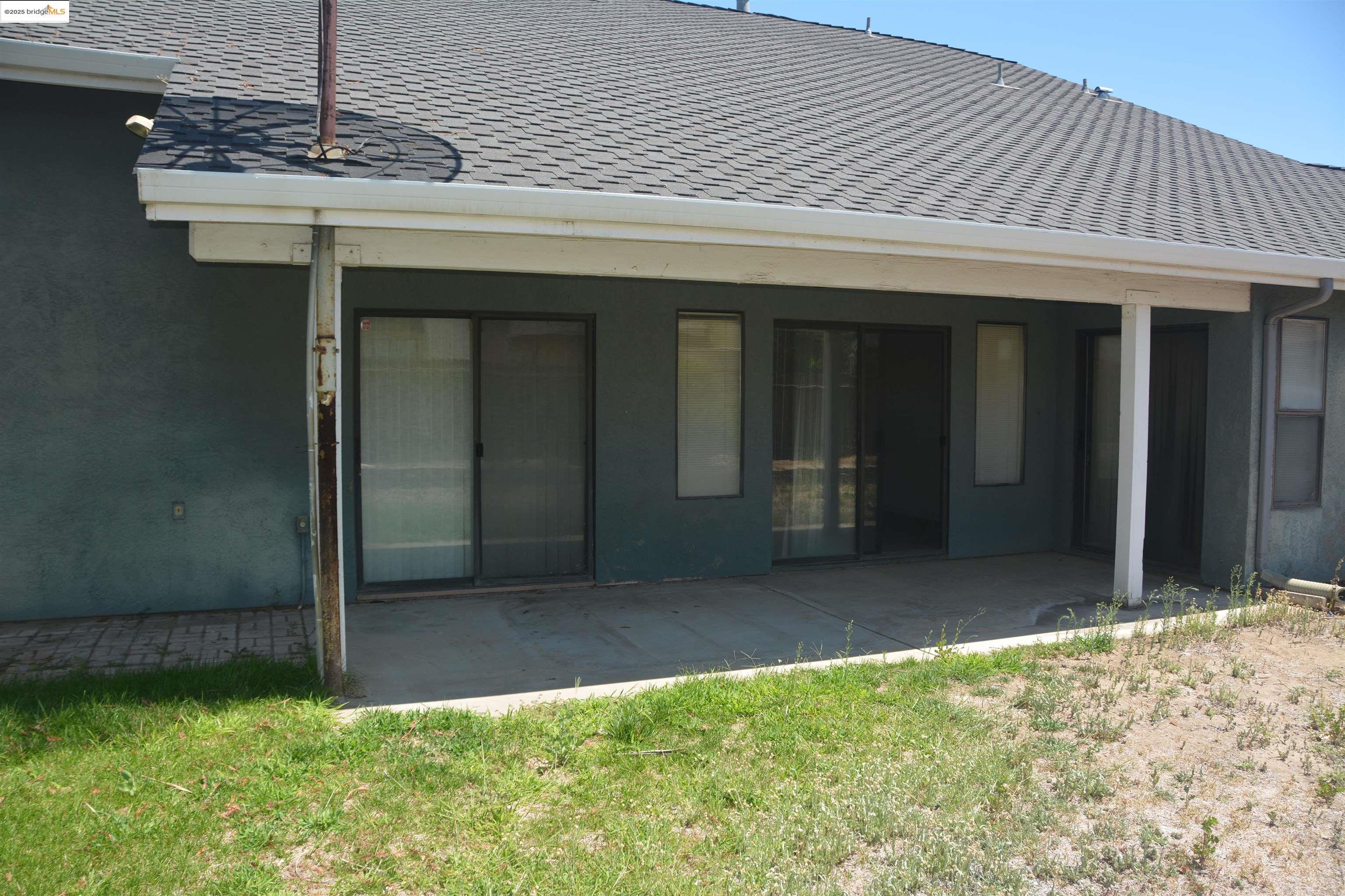 Detail Gallery Image 43 of 50 For 1018 Snowgoose Ln, Manteca,  CA 95337 - 4 Beds | 2/1 Baths