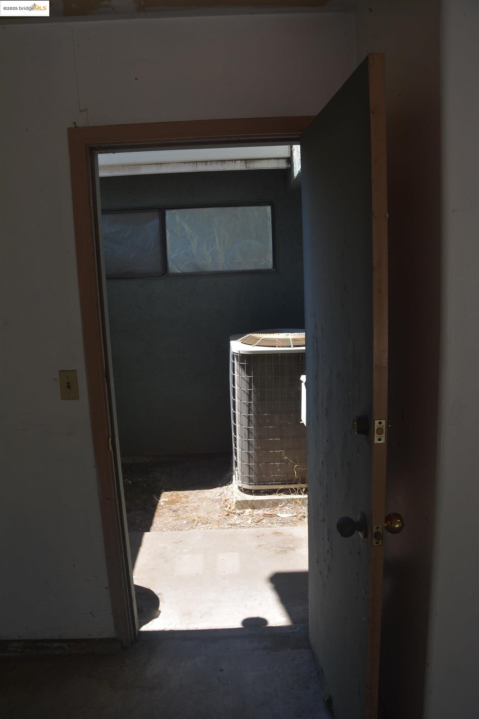 Detail Gallery Image 47 of 50 For 1018 Snowgoose Ln, Manteca,  CA 95337 - 4 Beds | 2/1 Baths