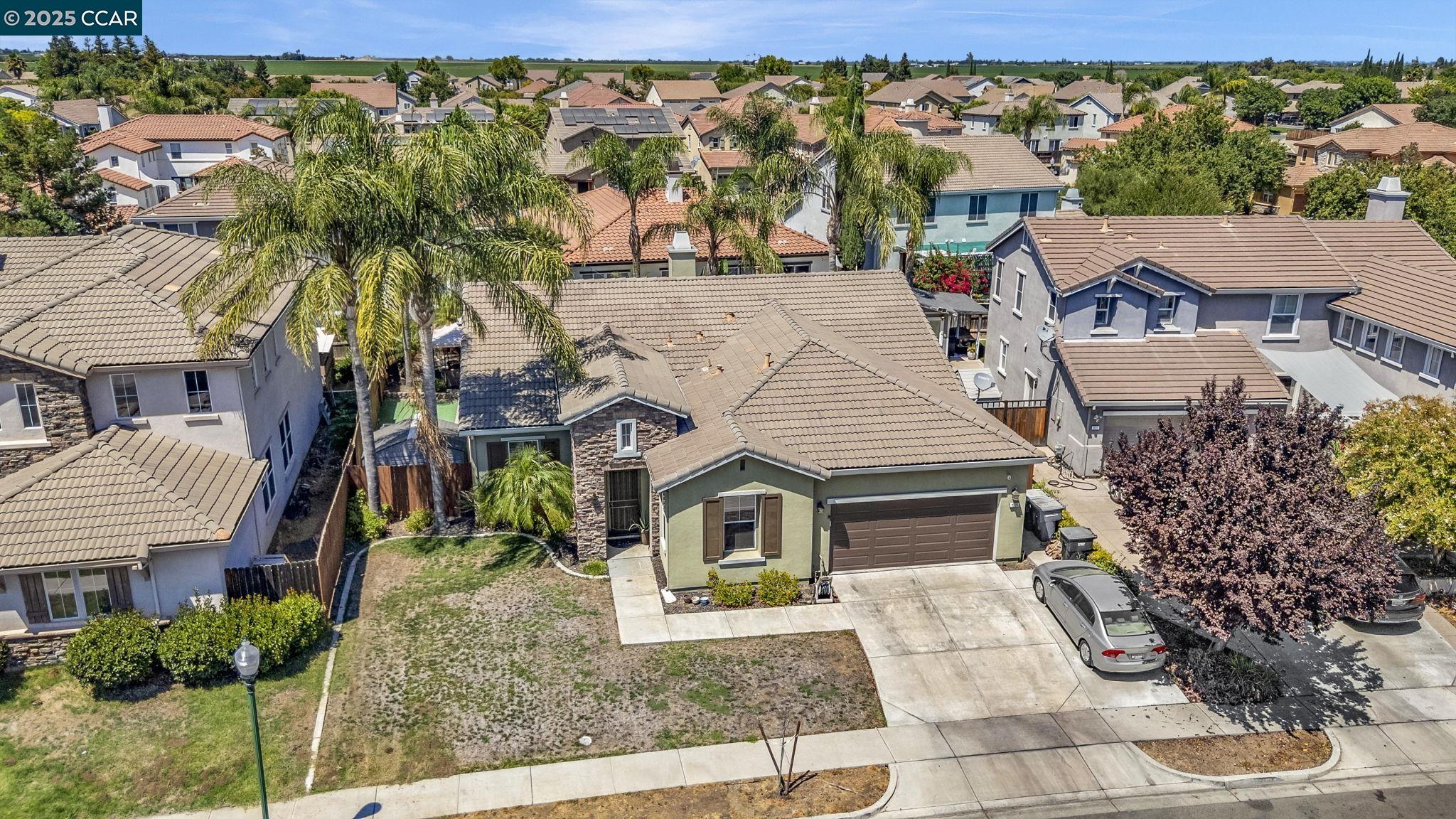 Detail Gallery Image 4 of 60 For 1325 Beaver Creek Dr, Patterson,  CA 95363 - 4 Beds | 3 Baths
