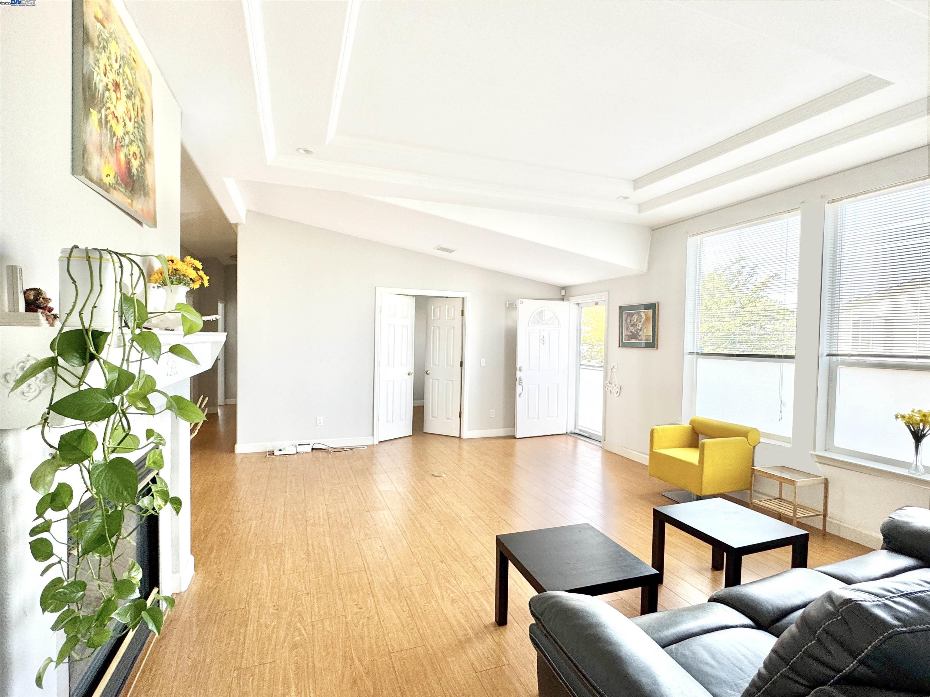 Detail Gallery Image 11 of 18 For 1225 Vienna Dr #604,  Sunnyvale,  CA 94089 - 4 Beds | 2 Baths