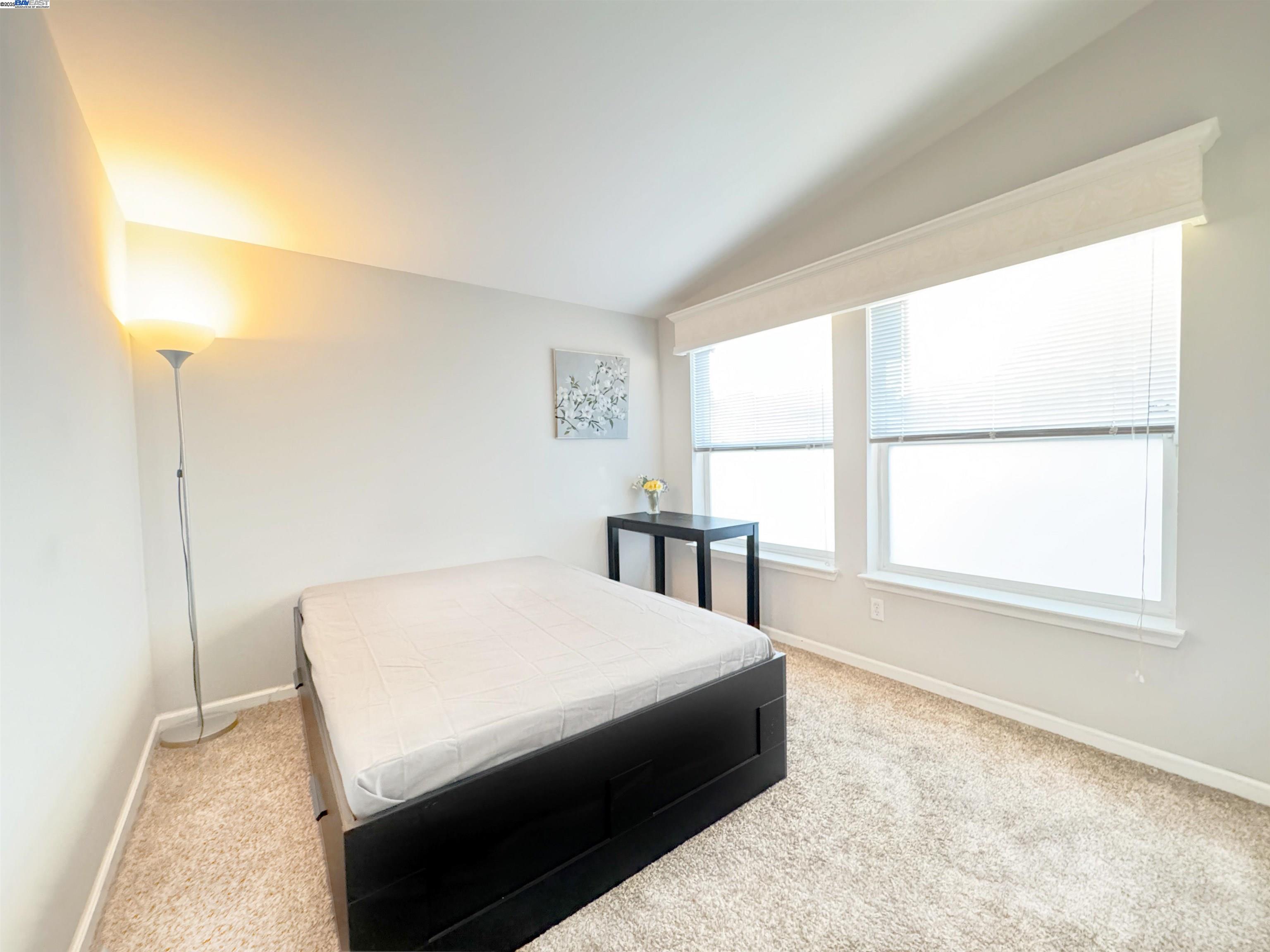 Detail Gallery Image 5 of 18 For 1225 Vienna Dr #604,  Sunnyvale,  CA 94089 - 4 Beds | 2 Baths